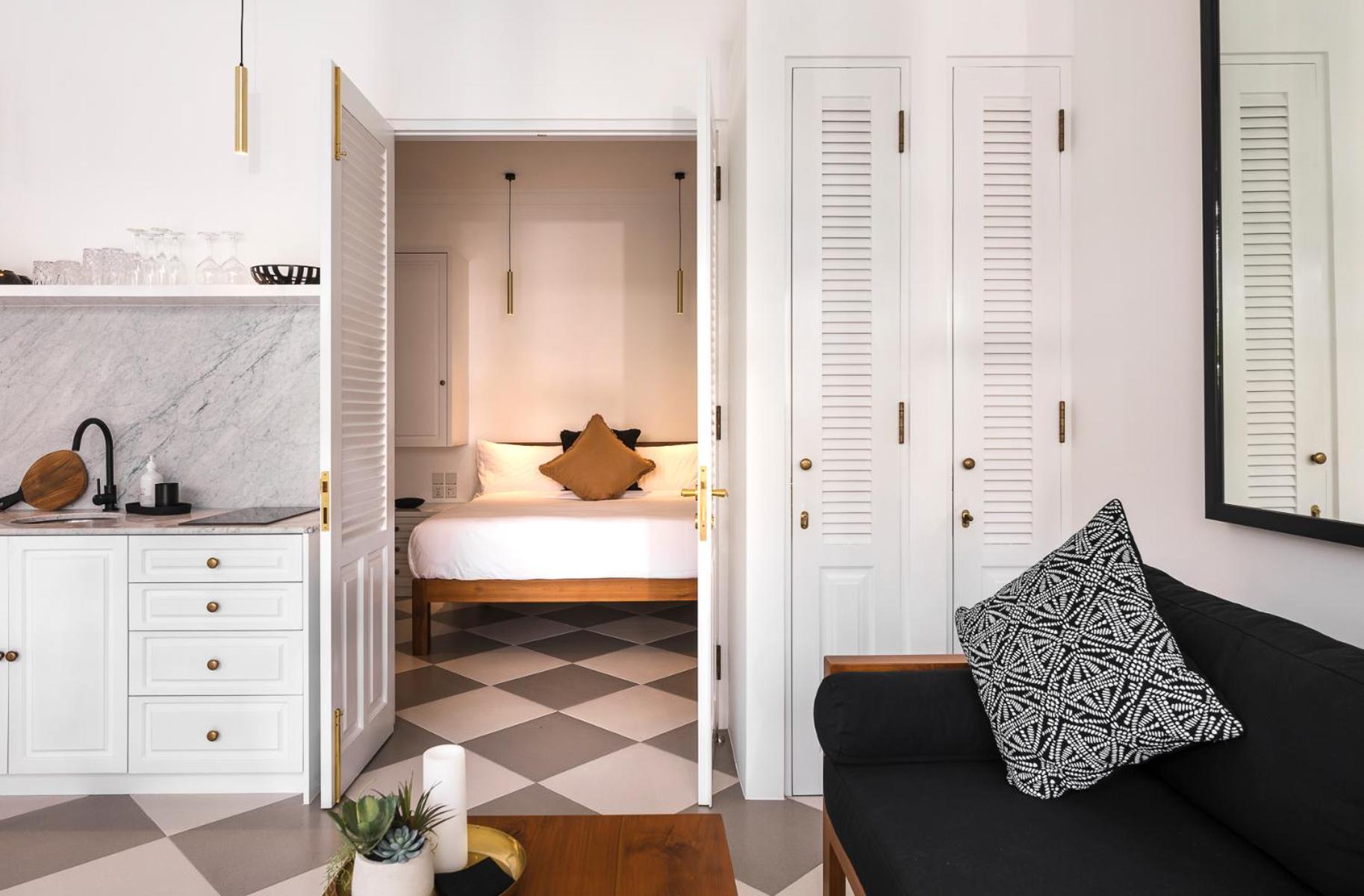 hotel room