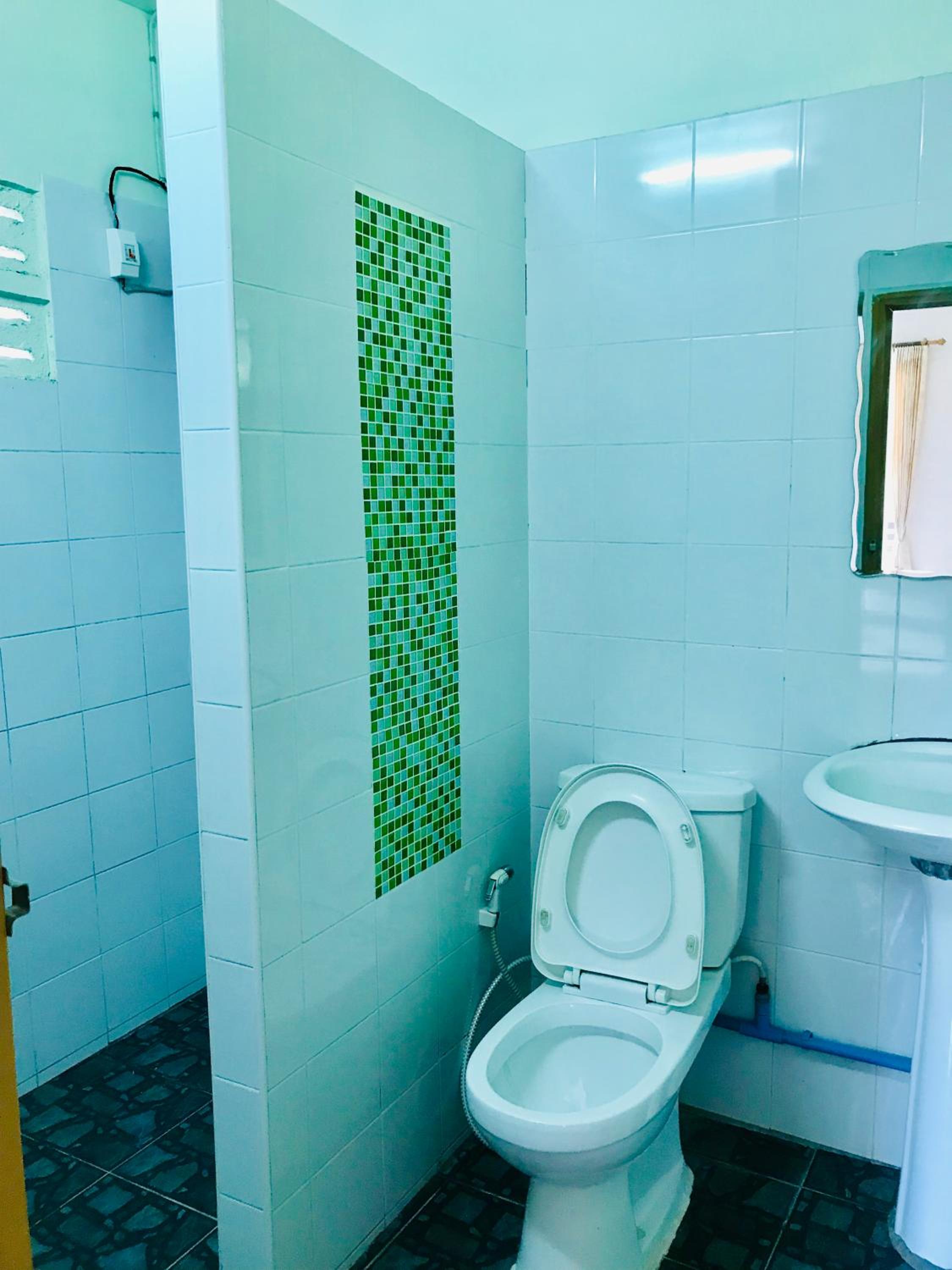 Thanorm Rak Resort