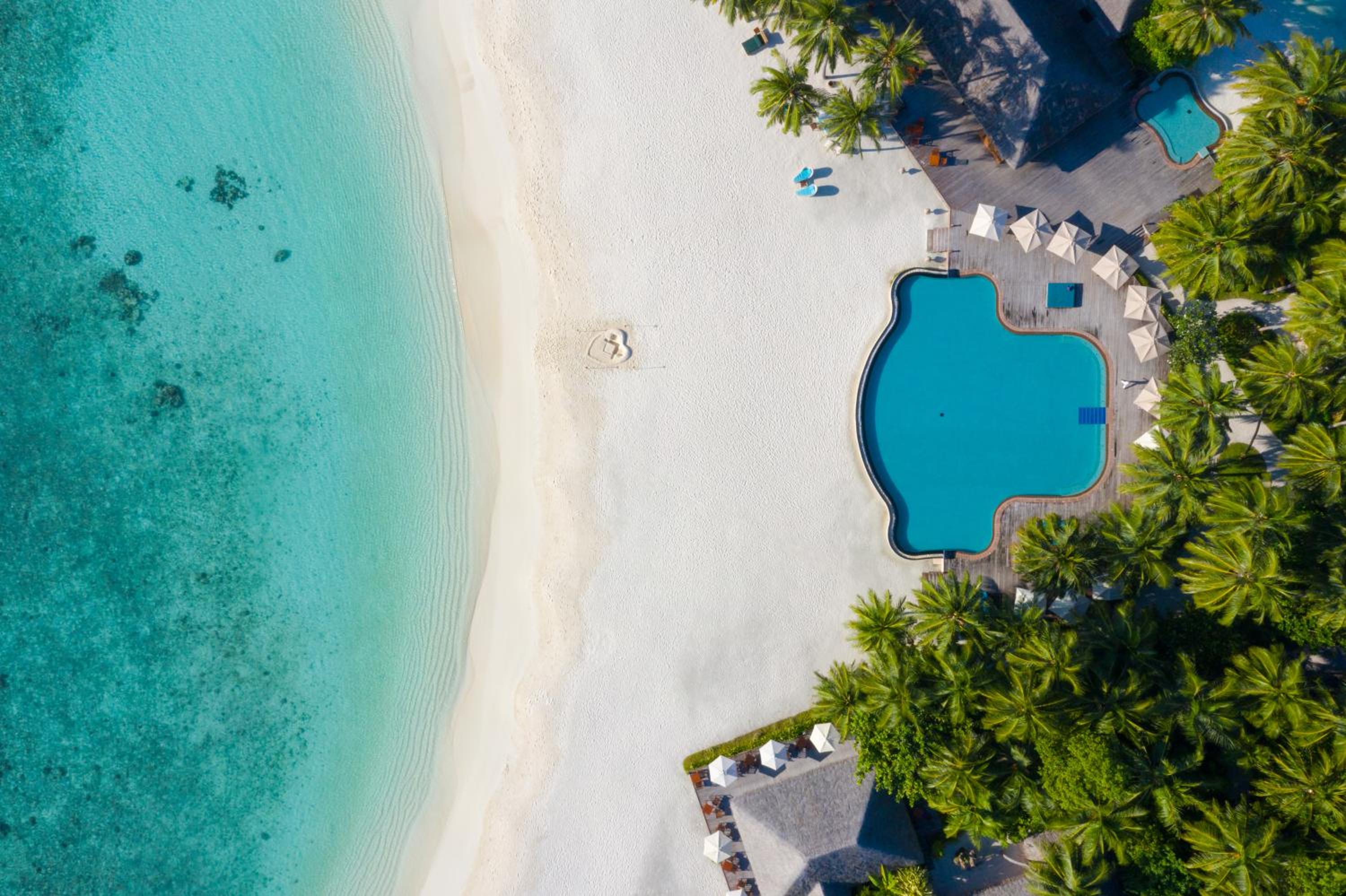 Veligandu Maldives Resort Island view 4