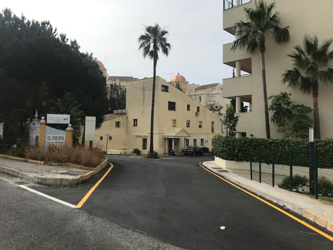 playa sin aglomeraciones, tarifas especiales cerca de Puerto Banús