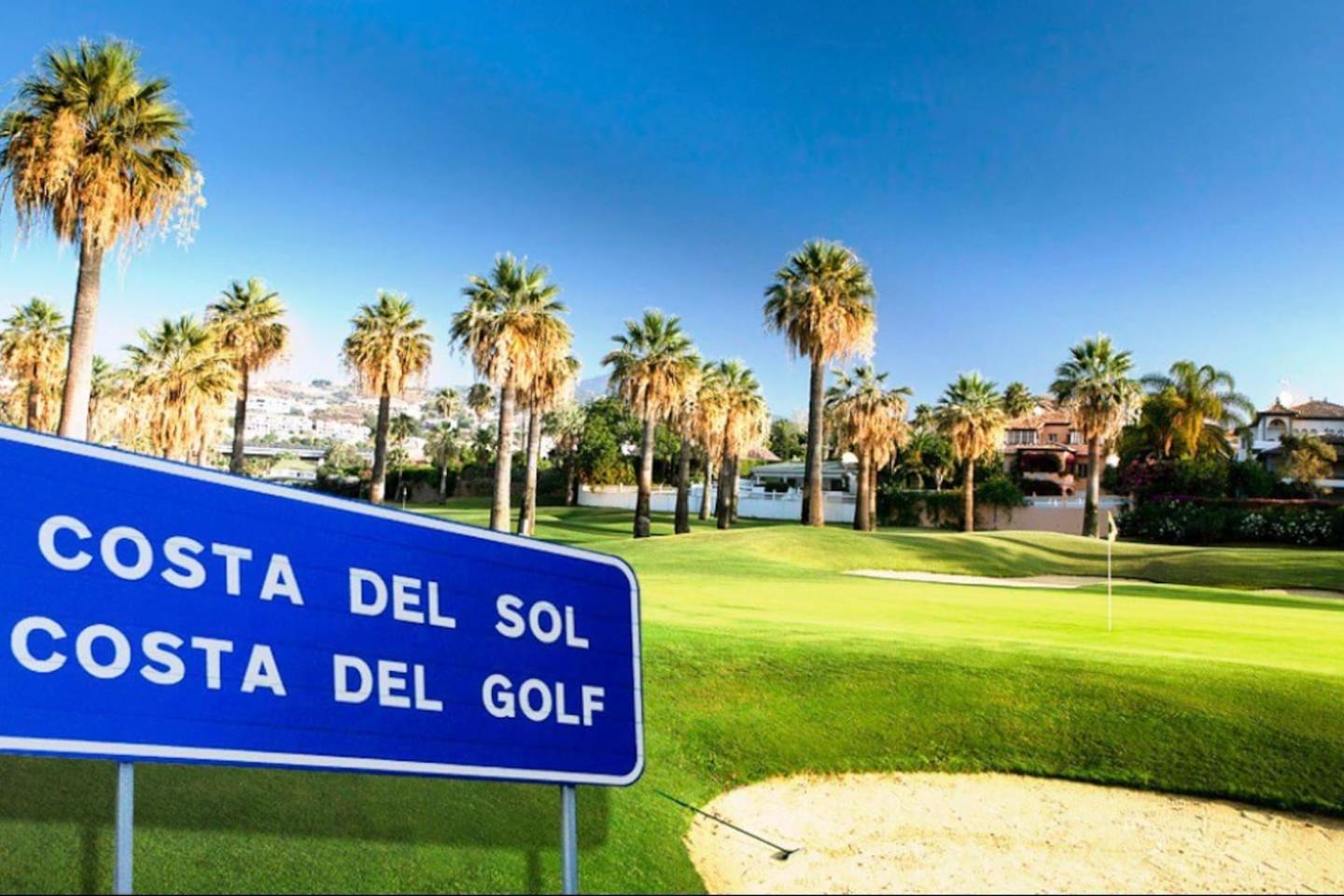 playa sin aglomeraciones, tarifas especiales cerca de Puerto Banús