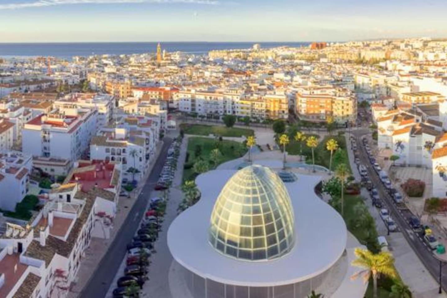 playa sin aglomeraciones, tarifas especiales cerca de Puerto Banús