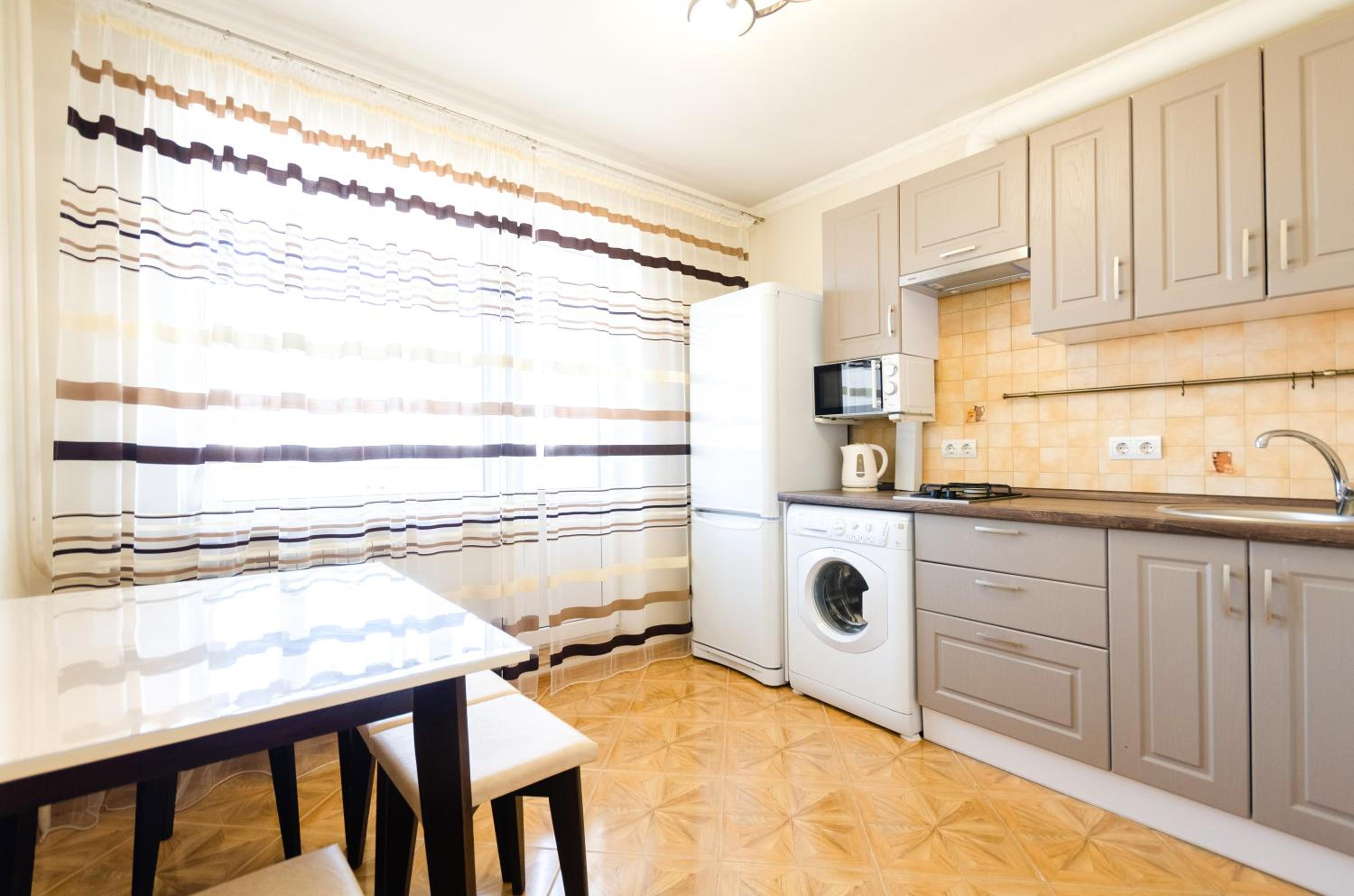 ARTAL Apartment on Obolonskaya Square 3