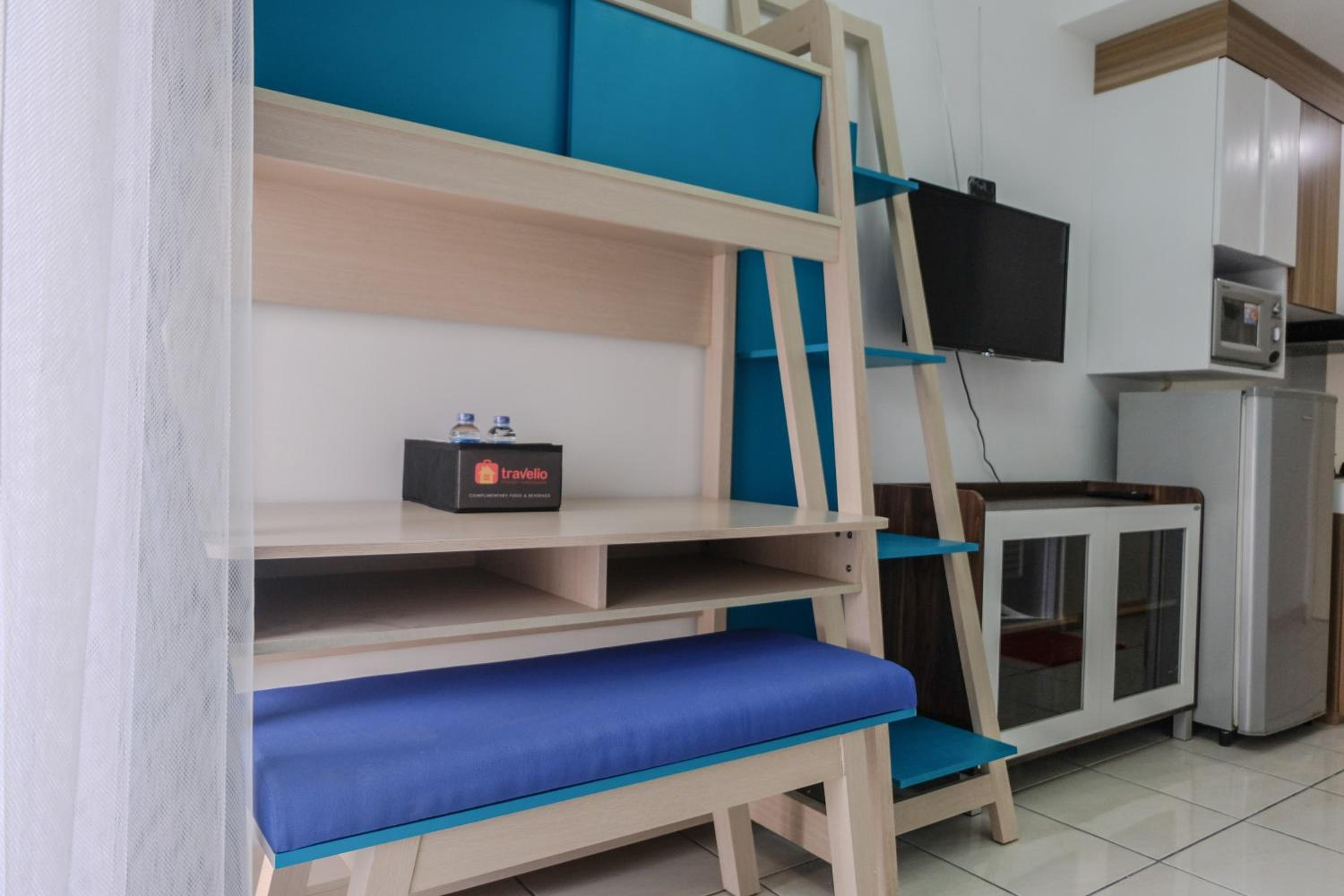 Contemporer Studio Apartment M-Town Residence near Summarecon Mall Serpong By Travelio