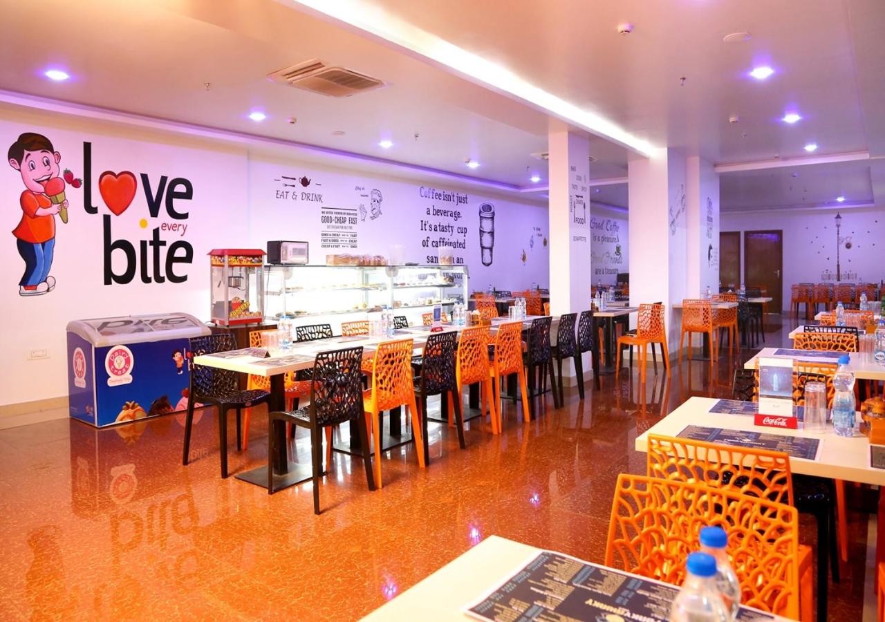 Triguna Clarks Inn Kurnool