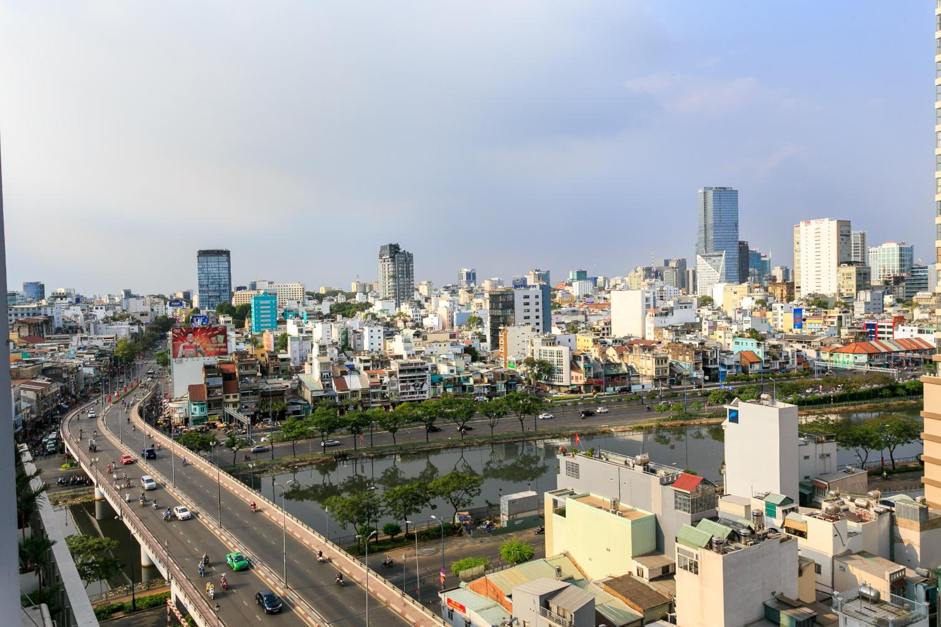 Saigon Banhada - Rivergate - Infinity Pool