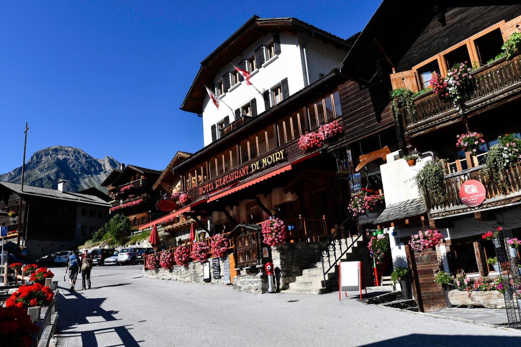 Hotel de Moiry Supérieur view 3
