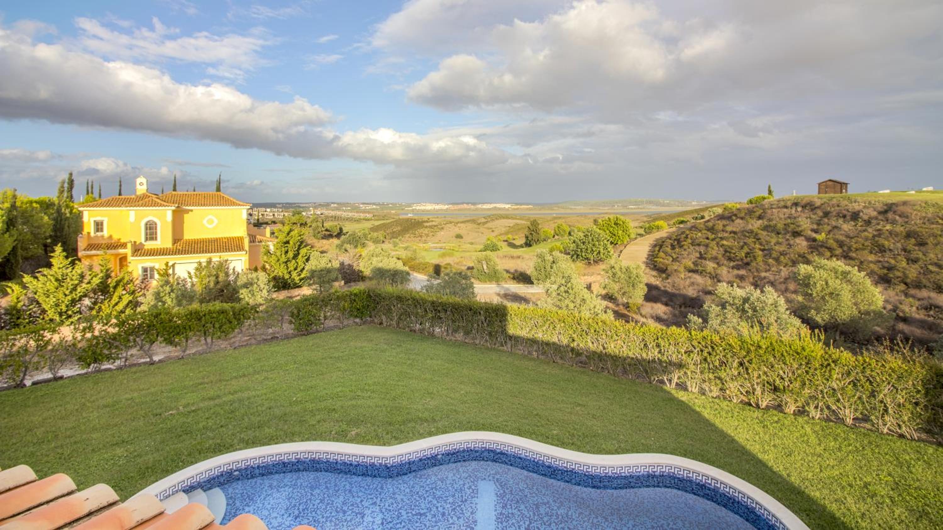 Villas @ Quinta do Vale Golfe view 3