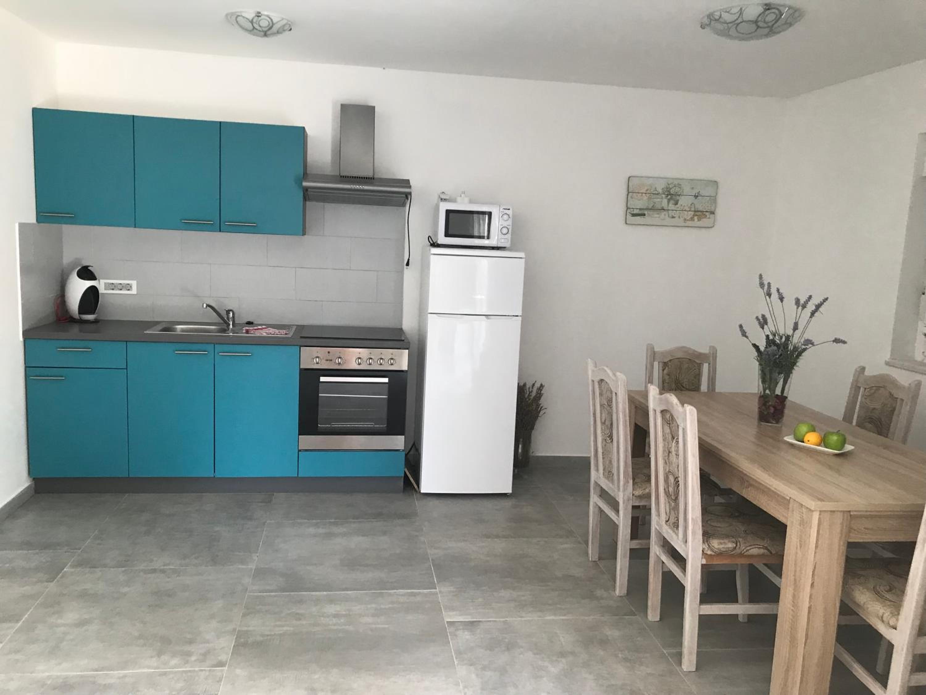 Apartments Ibis view 4