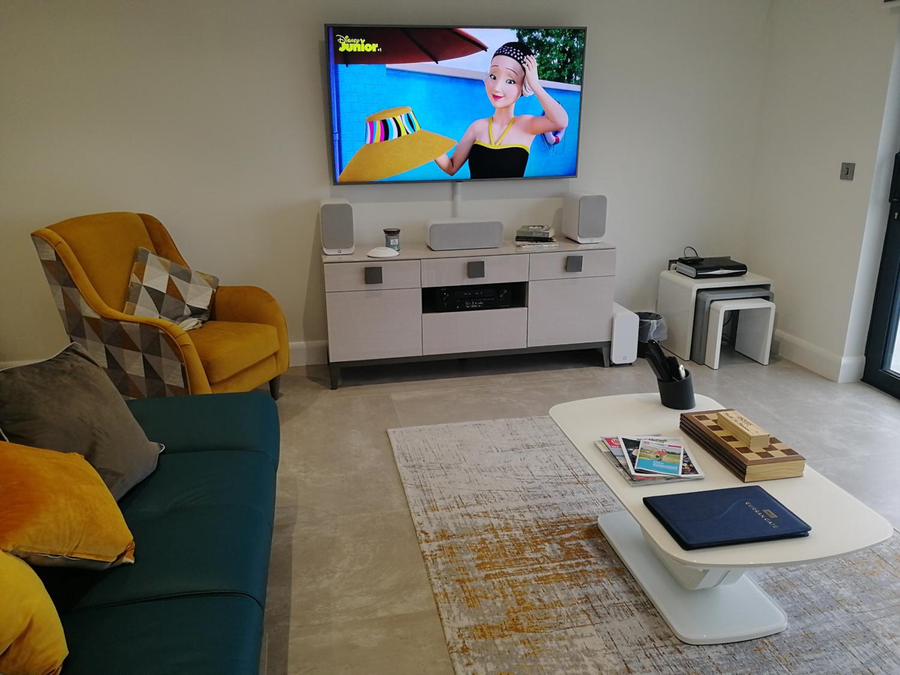 Portrush luxury apartment, Currangate