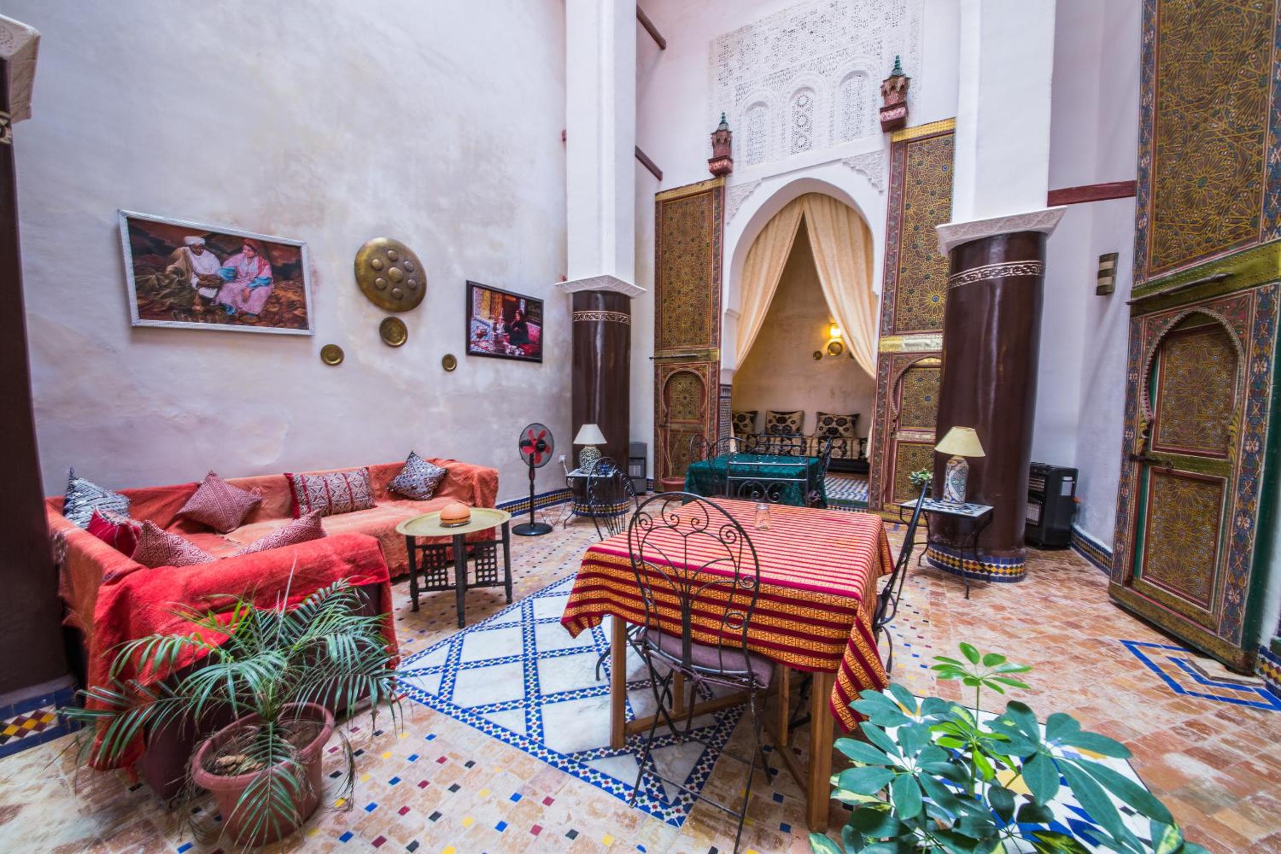 lounge