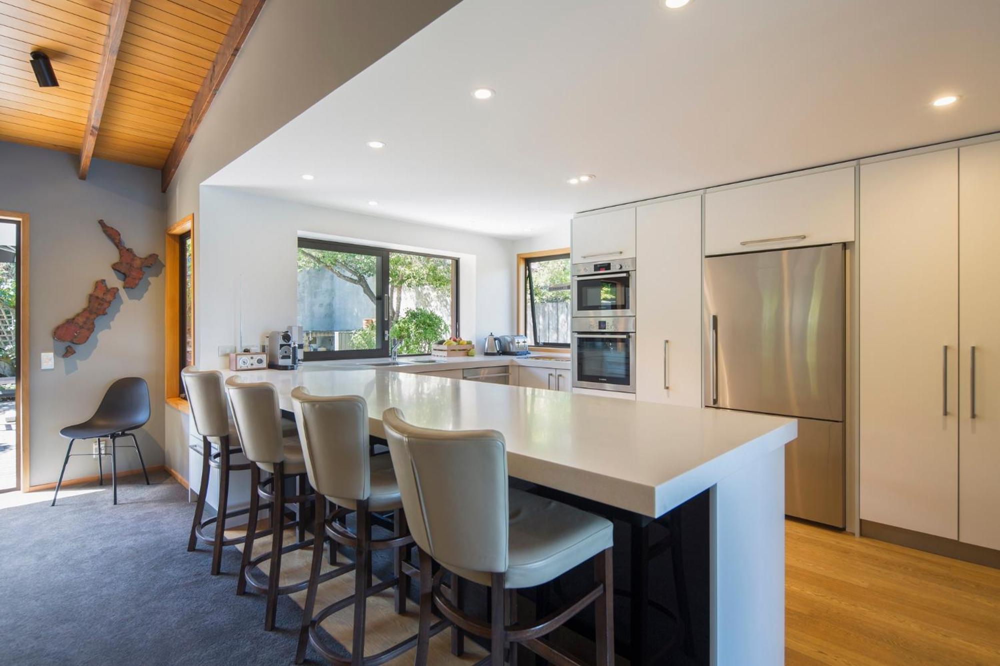 The Bay House - central and lakefront view 4