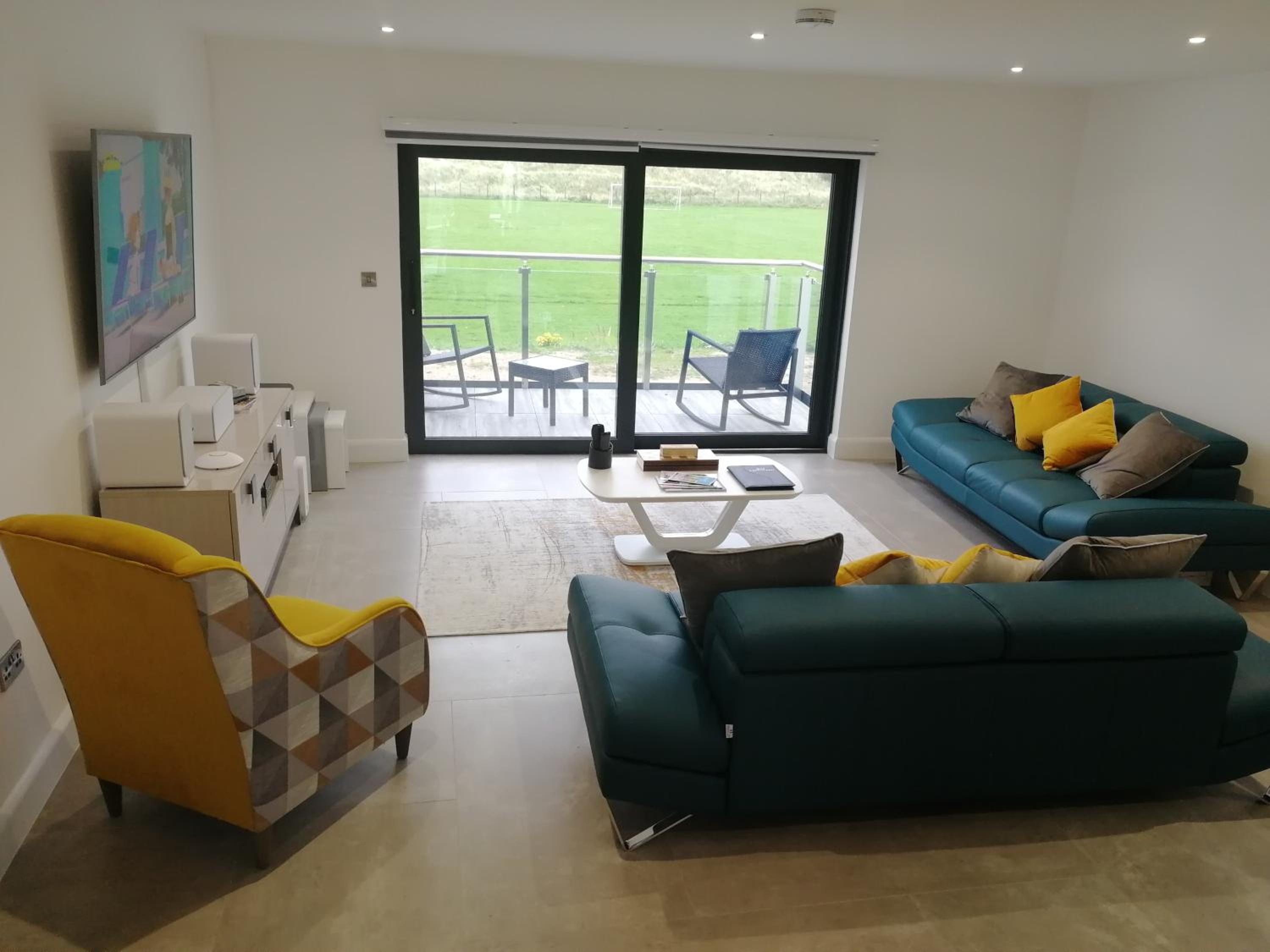 Portrush luxury apartment, Currangate