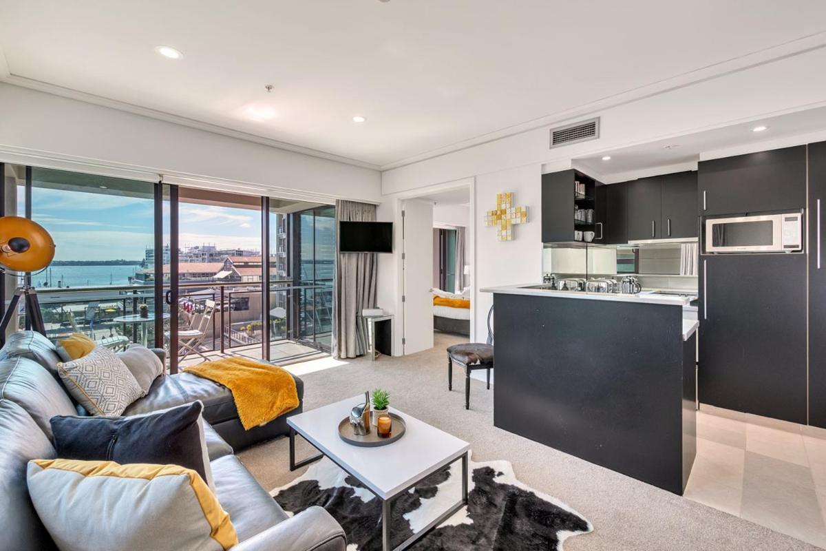 Auckland Viaduct Chic Luxury Waterfront Views! view 5