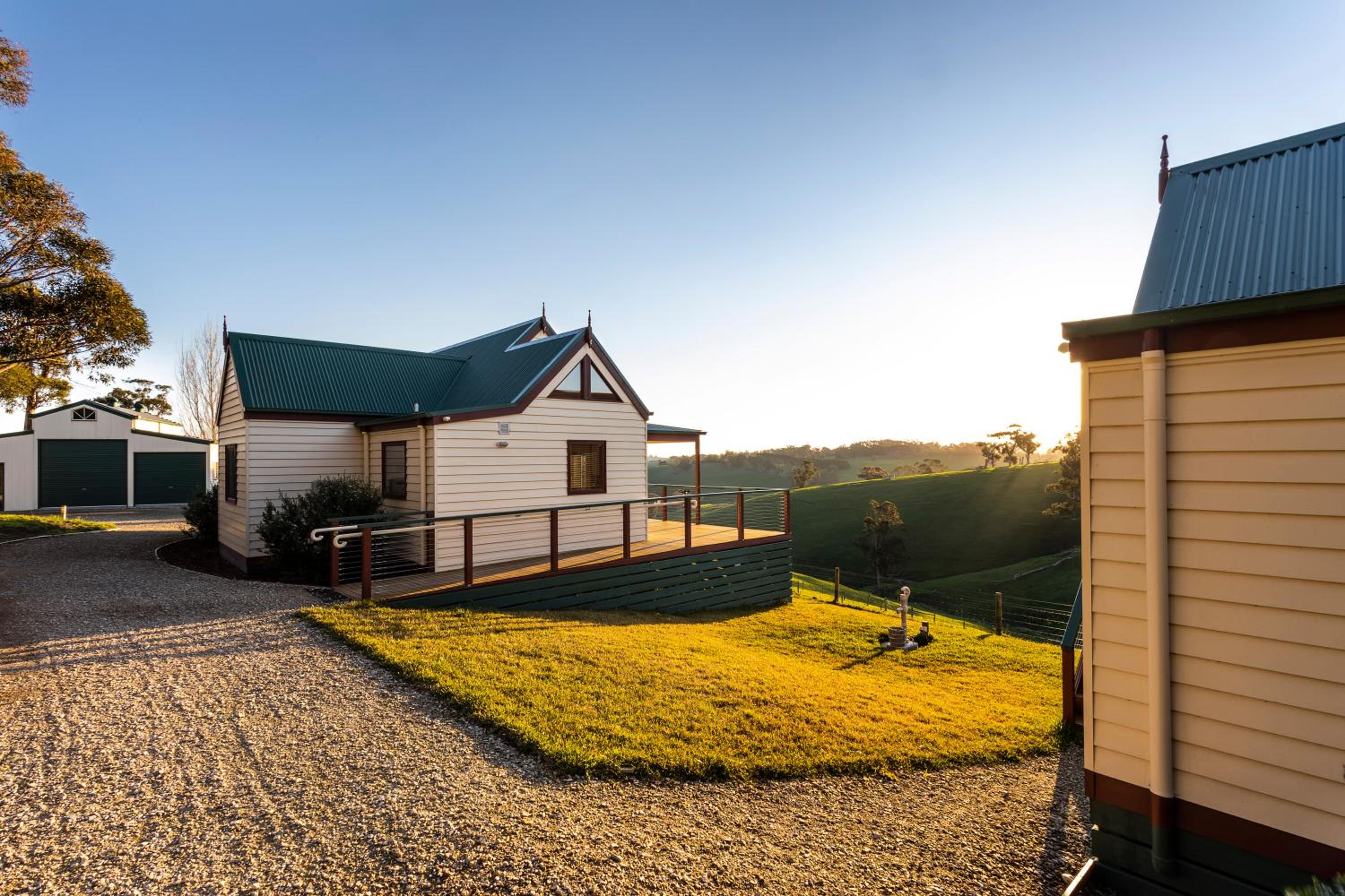 Maple Ridge Cottages