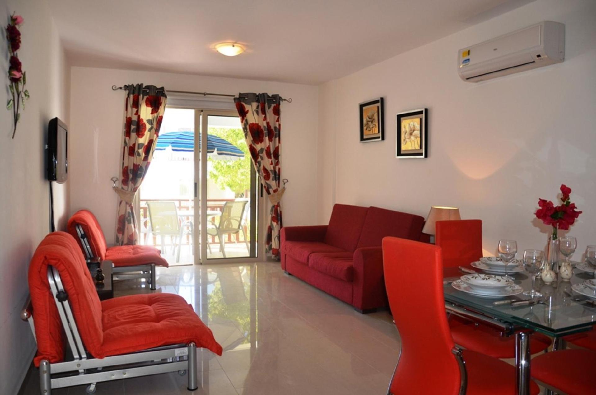 Ground floor one bedroom apartment B2, 3 pools, FREE WIFI view 2