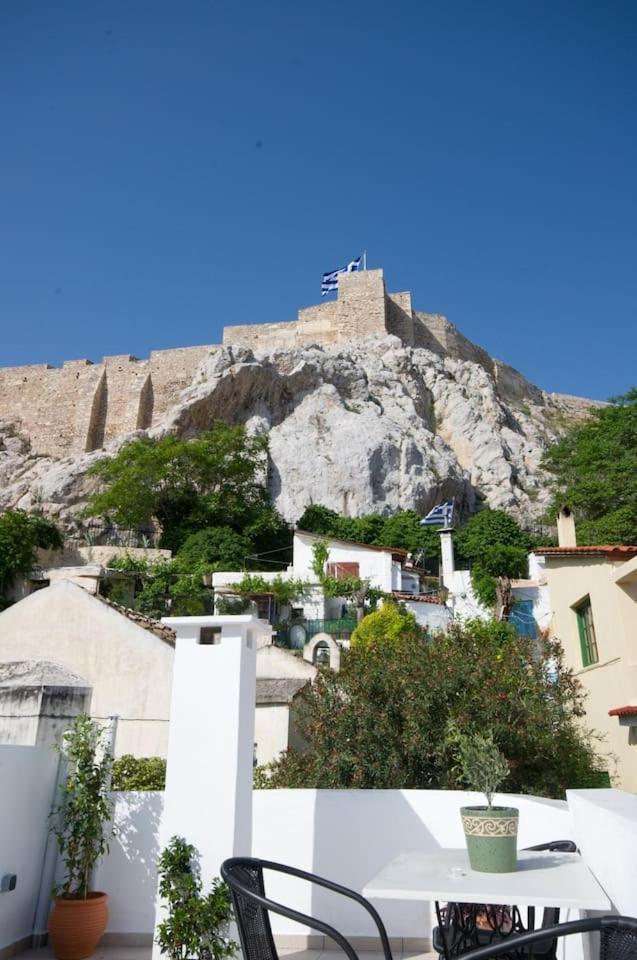 In the shadow of Acropolis