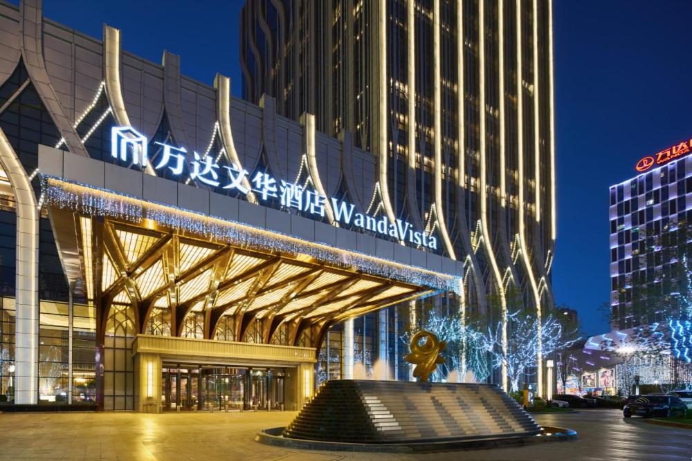 Hotel Wanda Vista Hotel Urumqi - Image 1