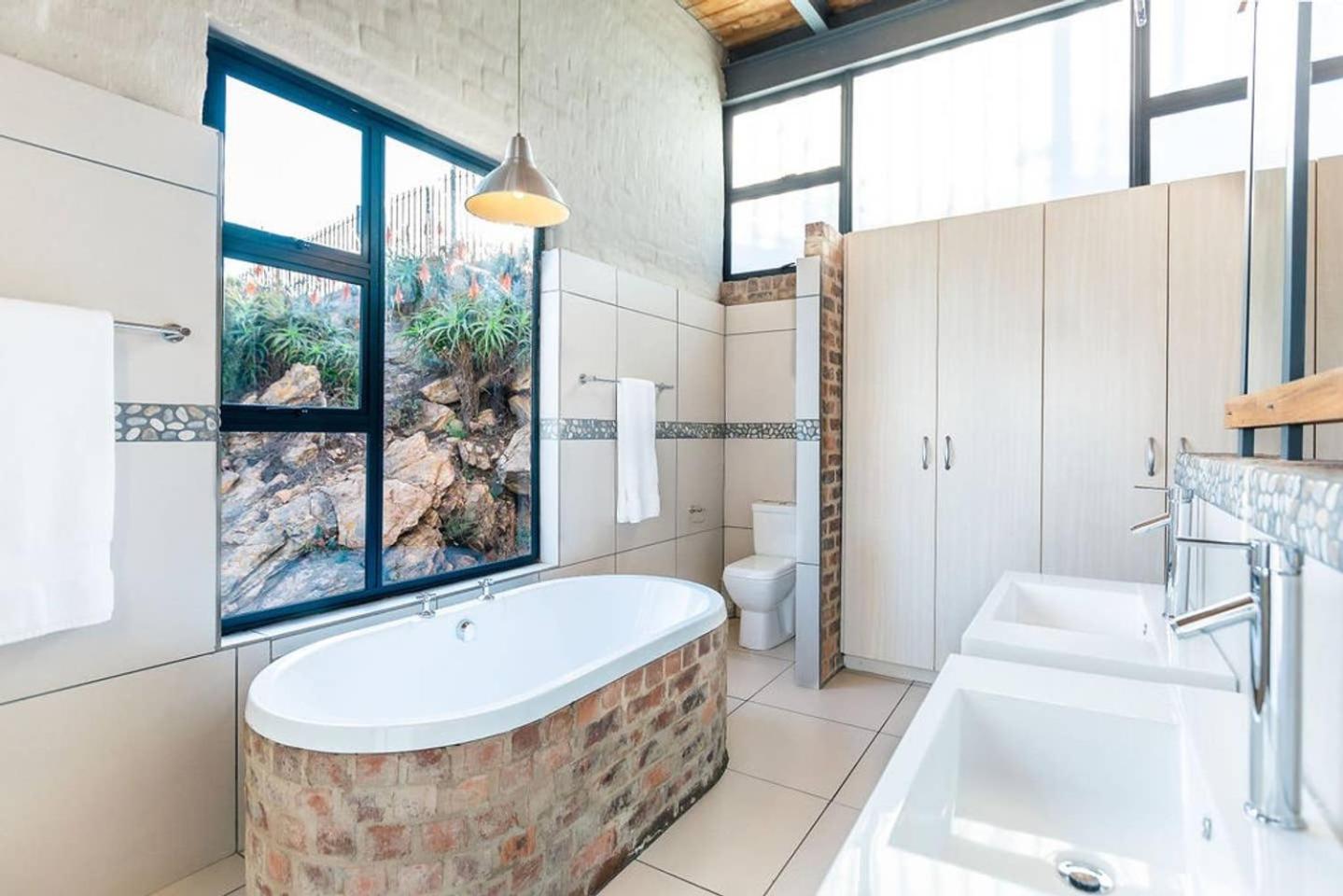 Northcliff Gap Guesthouse