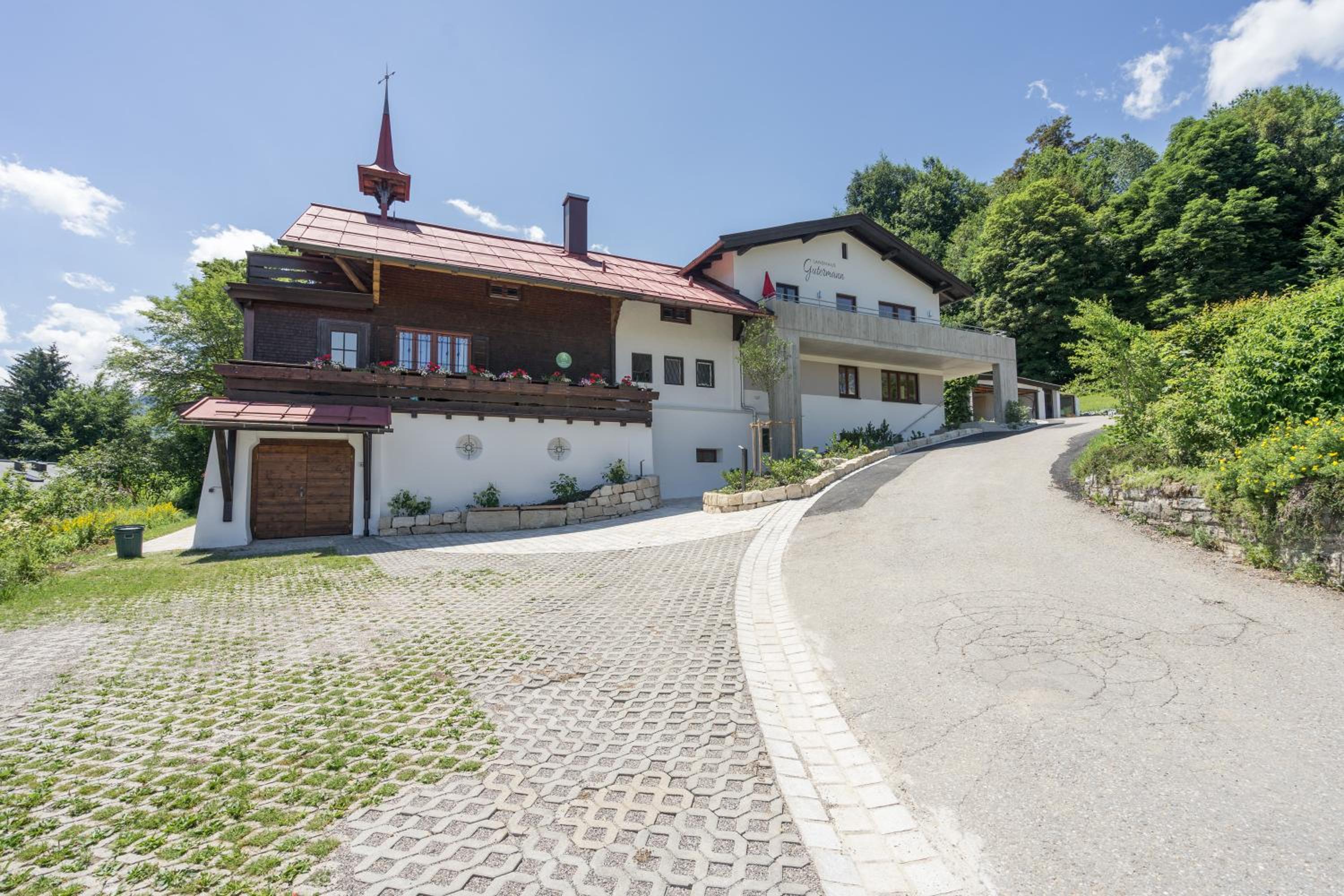 Ferienwohnungen Alpentraum - Landhaus Gutermann