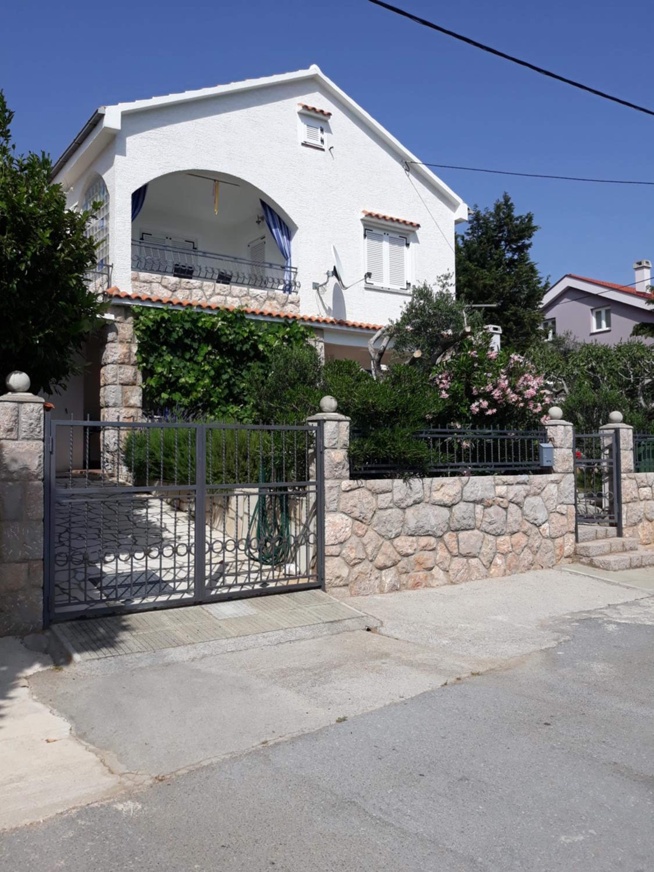 Apartman Grospic 2 view 2