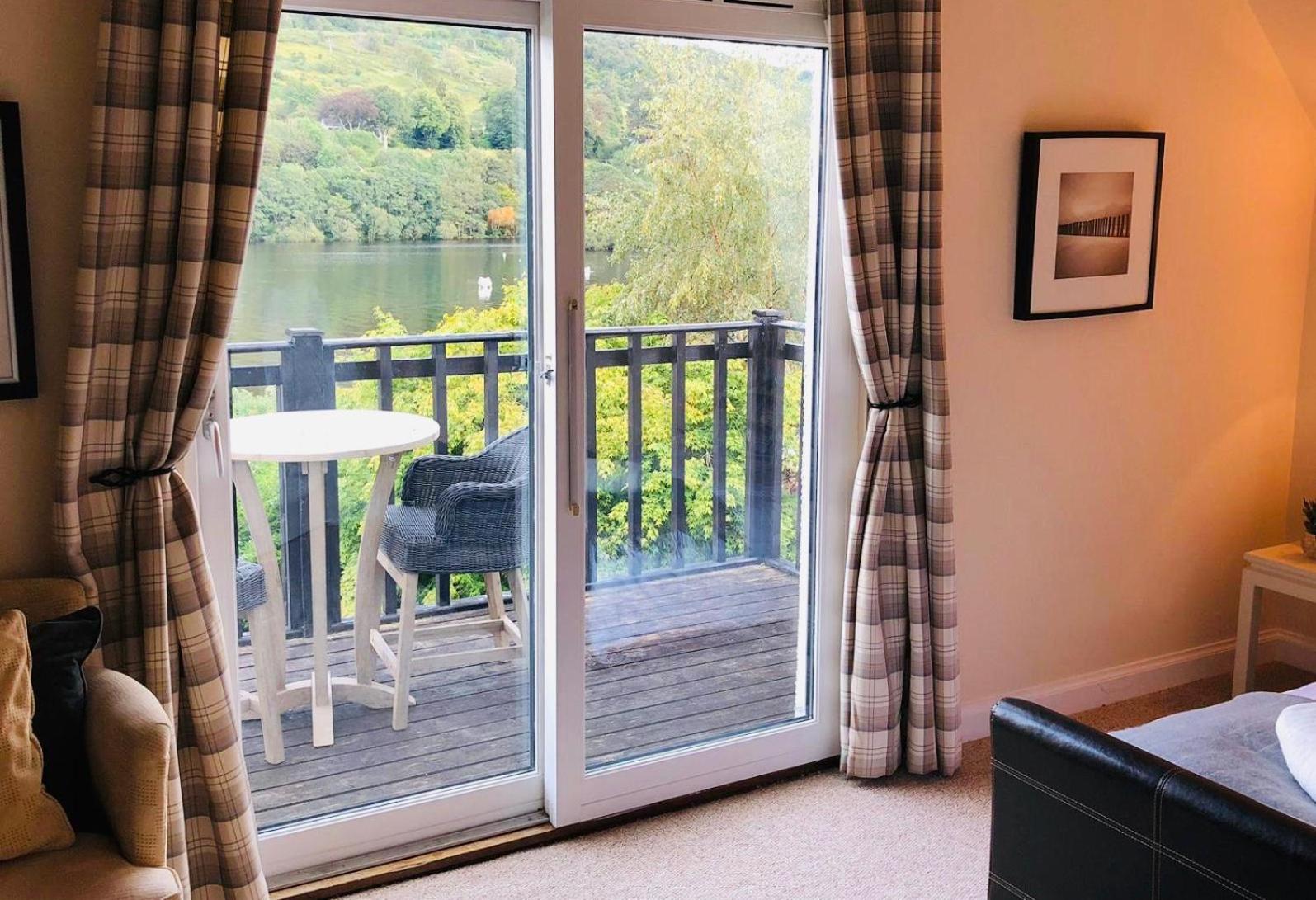 Chefs cottage view 3
