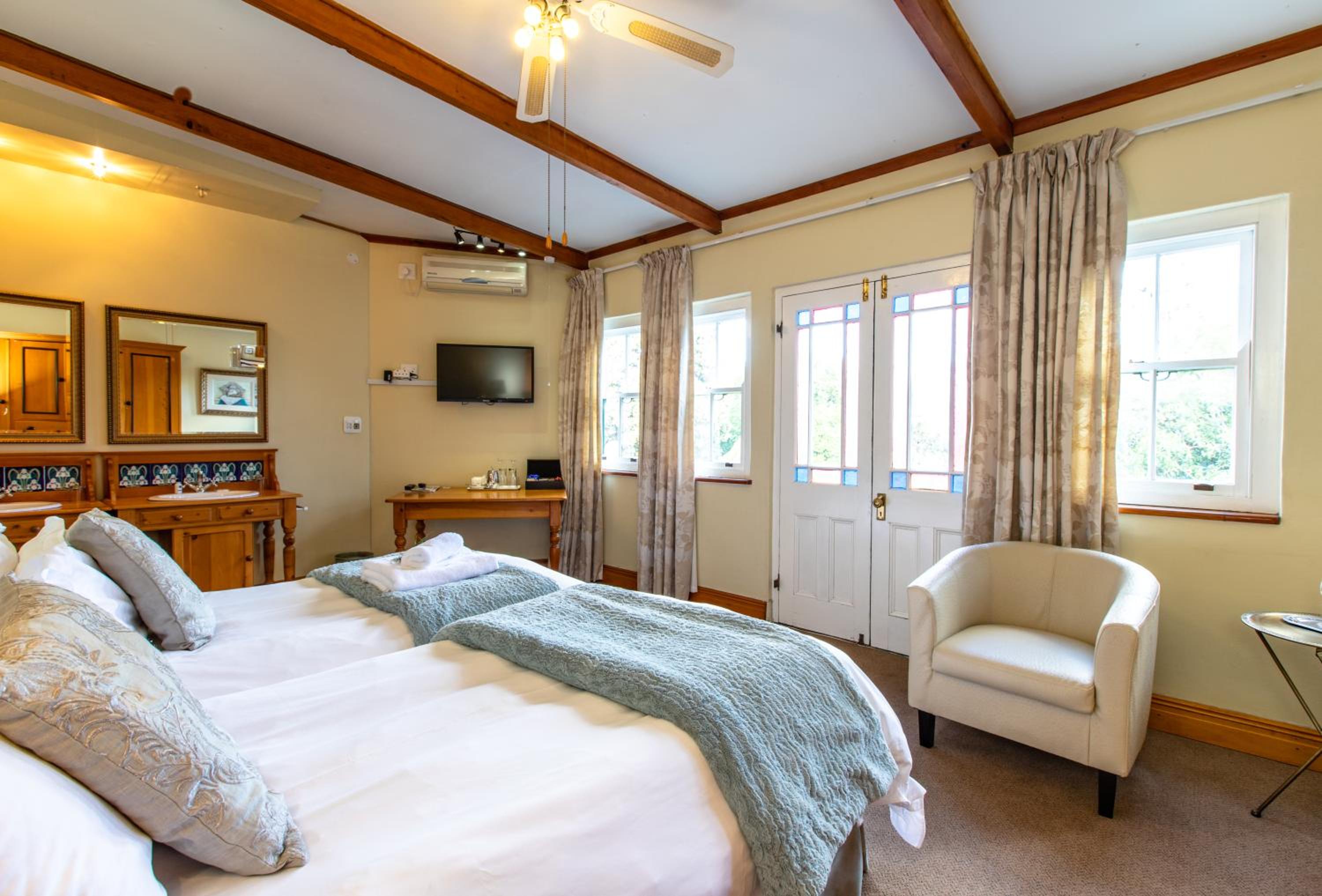 Evergreen Manor and Spa