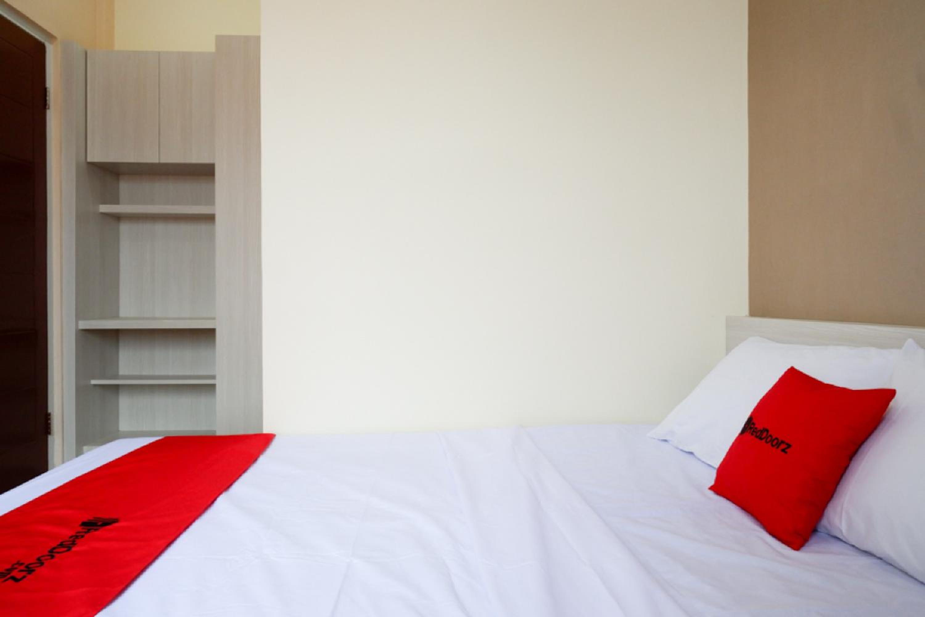RedDoorz near RSUD Margono Purwokerto 3 view 5