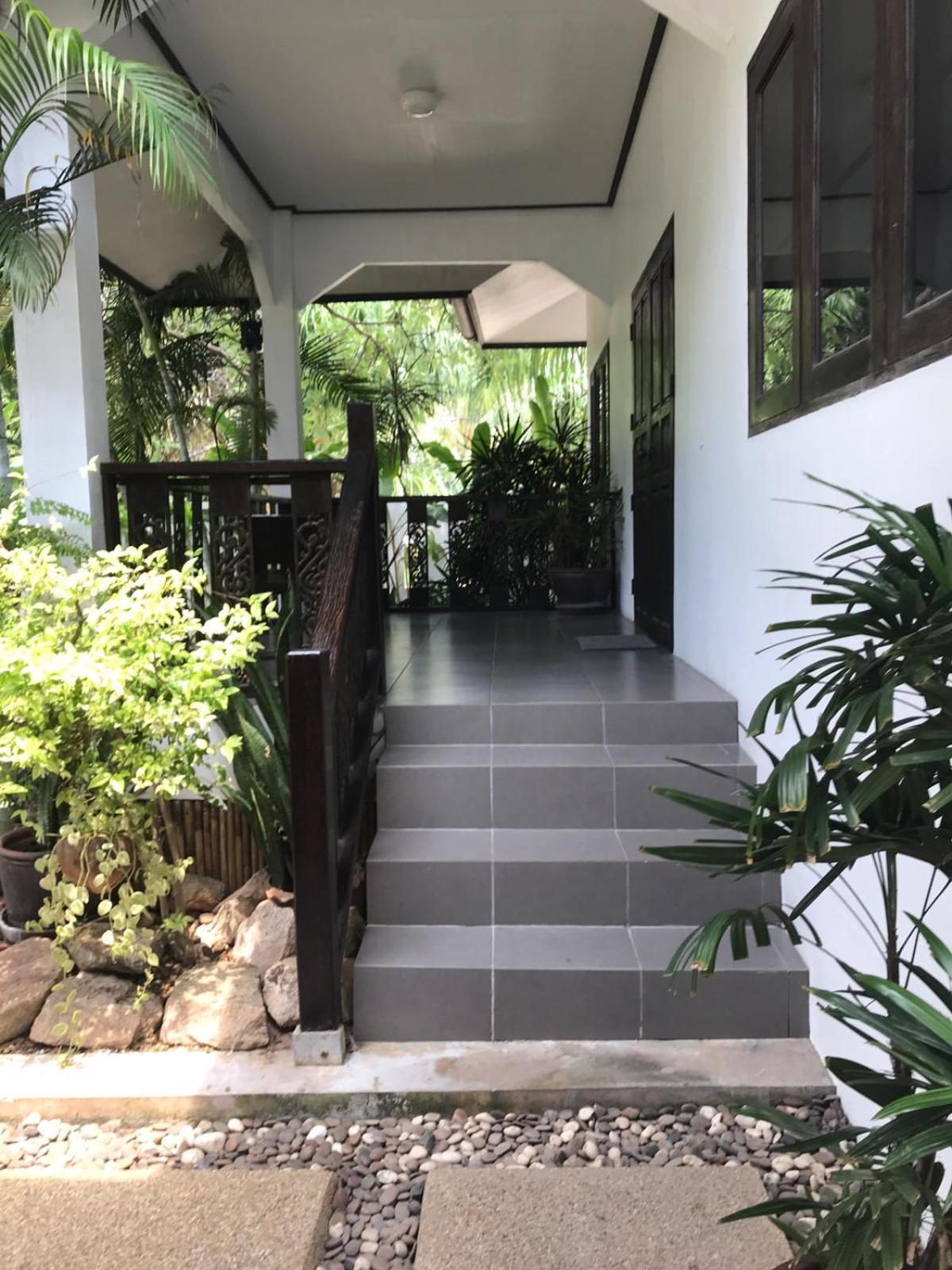 Hotel Chalisa Villas Koh Tao - Image 1