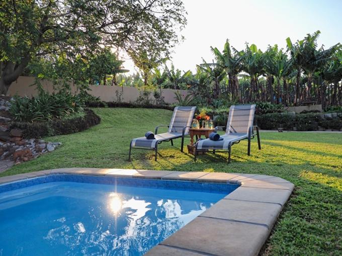 Hazyview Vacations - Poinsettia family Cottage - Property Image 1