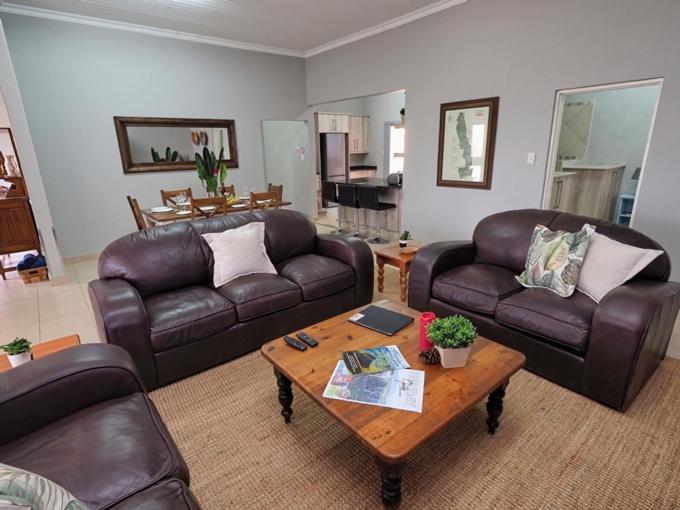 Hazyview Vacations - Poinsettia family Cottage - Property Image 64