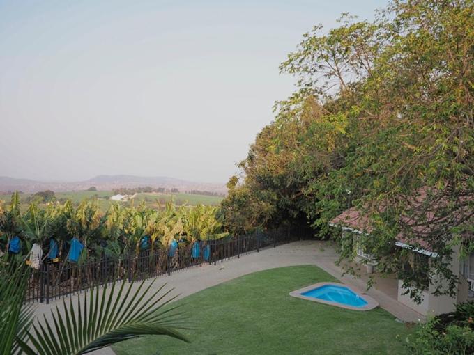 Hazyview Vacations - Poinsettia family Cottage - Property Image 2