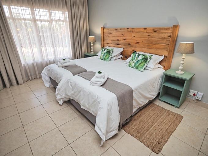 Hazyview Vacations - Poinsettia family Cottage - Property Image 40