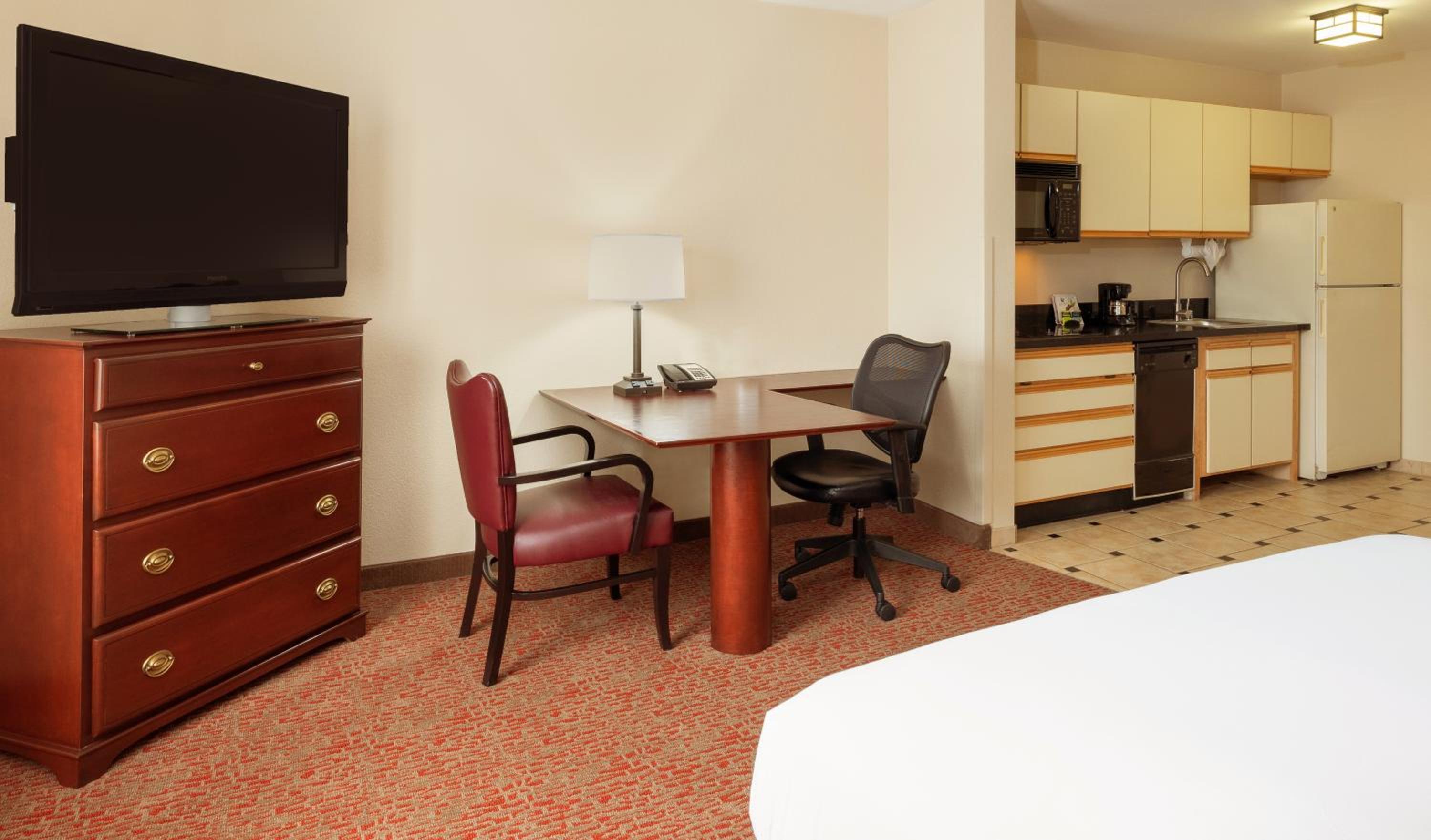 San Jose Vacations - Larkspur Landing Extended Stay Suites Milpitas - Property Image 5