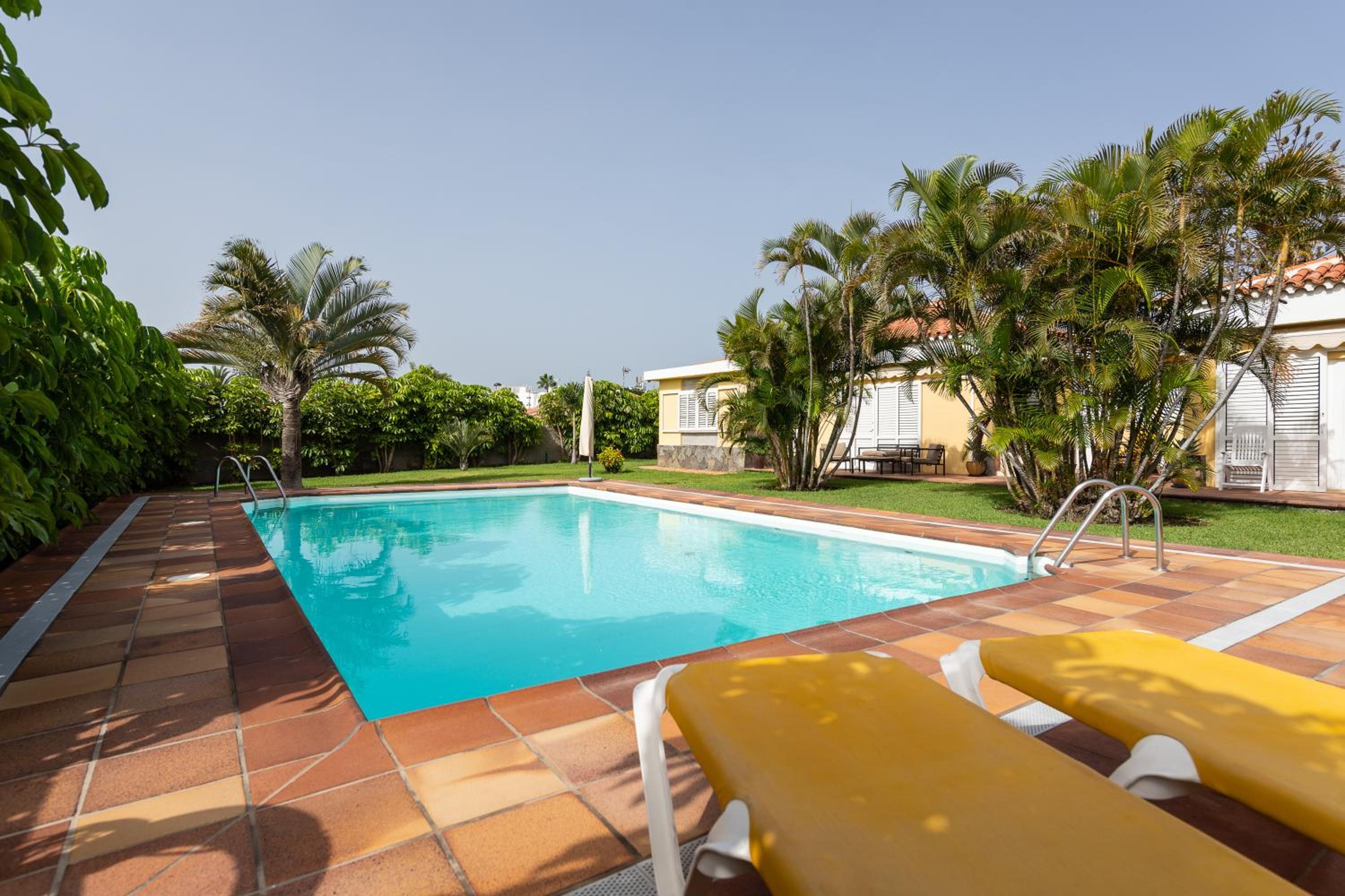 Bungalows Cordial Macaro Beach view 4