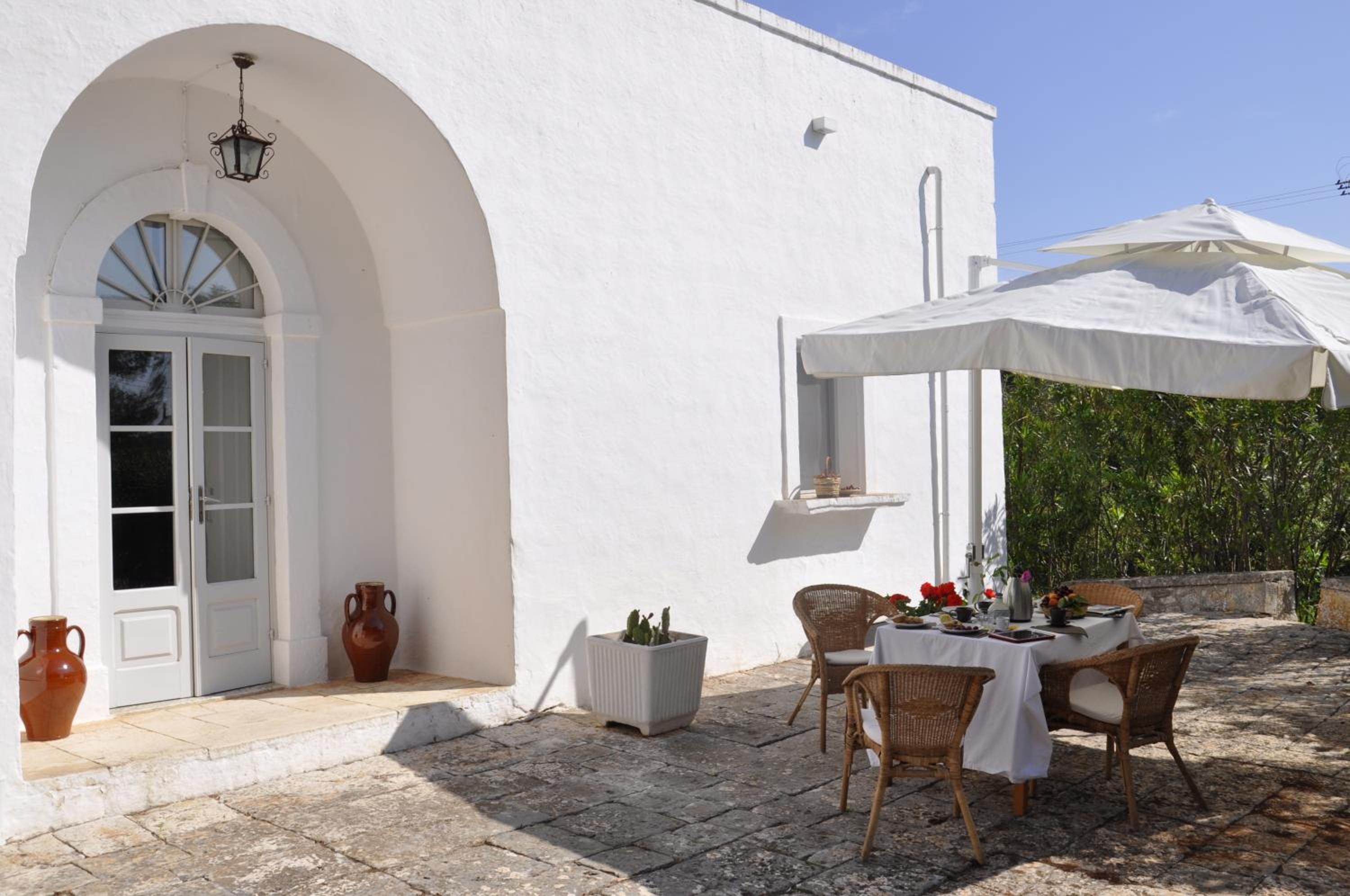 PalmaFlora villa con trulli view 2