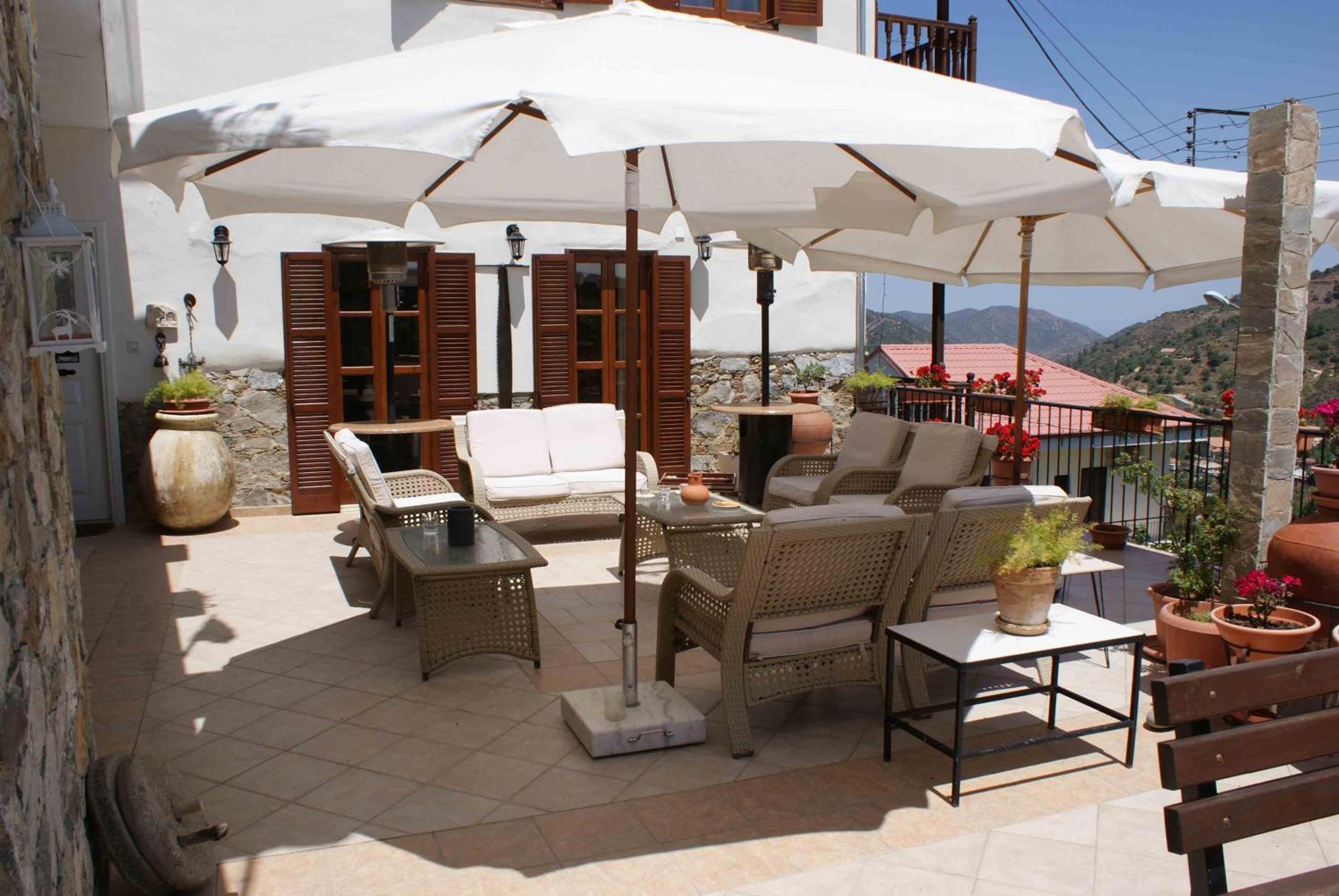 ATRATSA Mountain Suites view 3