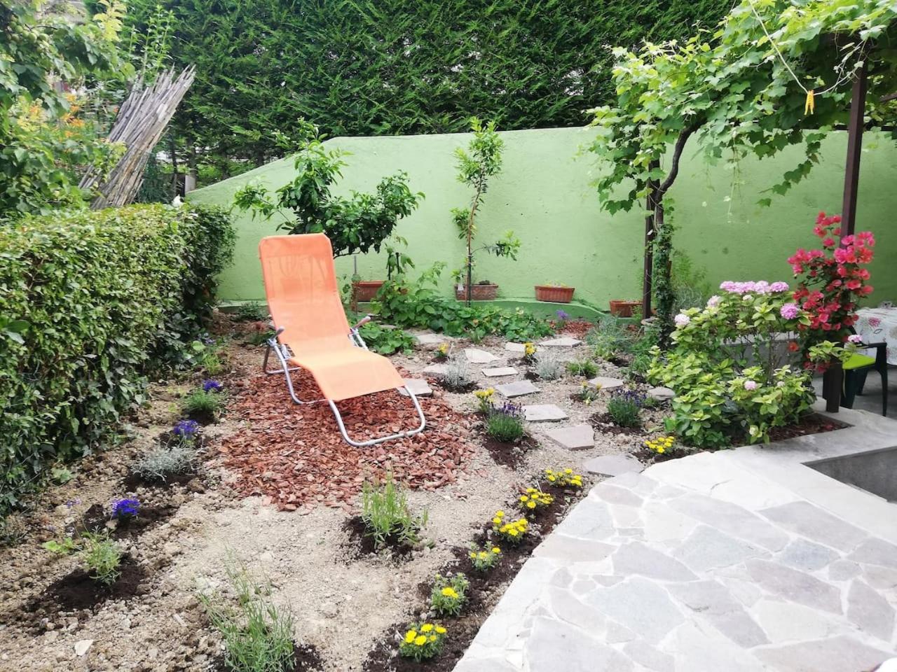 Photo 18