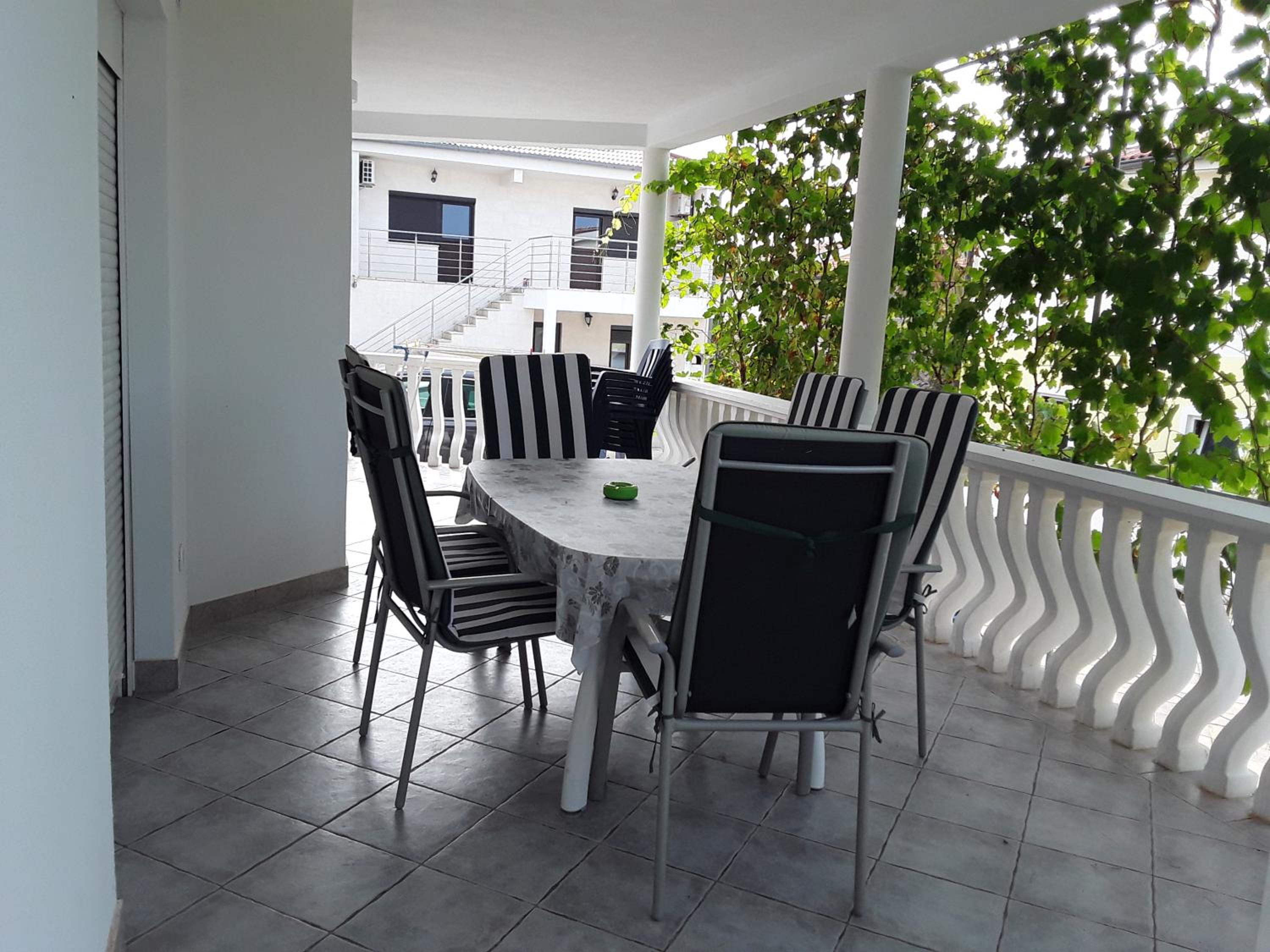 Apartmani Mimi Vir