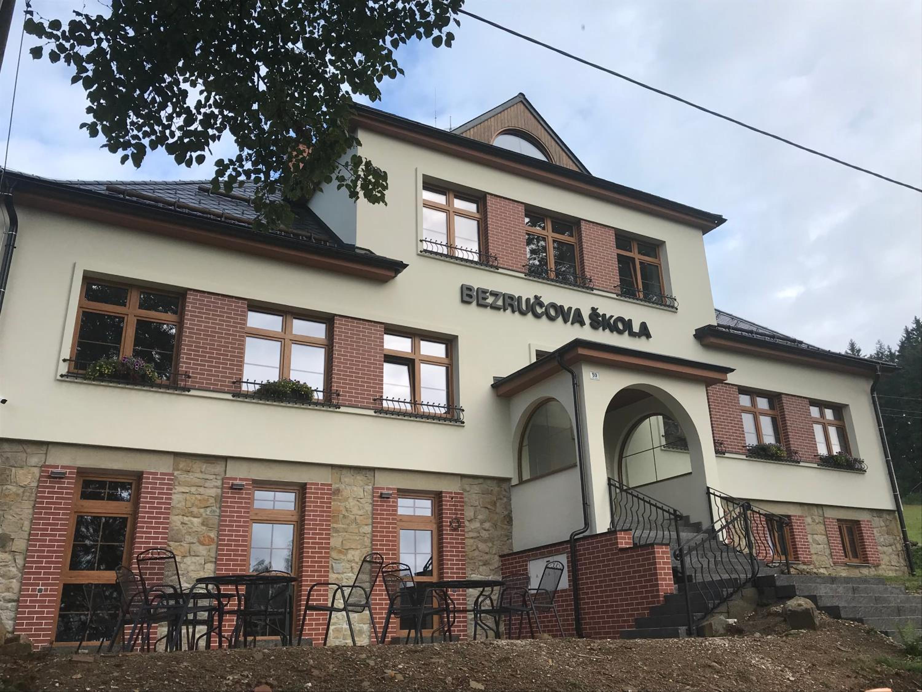 Bezručova škola