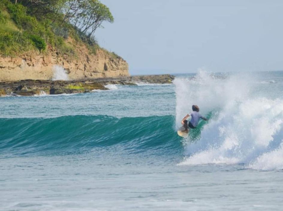 Mola Mola Surf Popoyo view 5