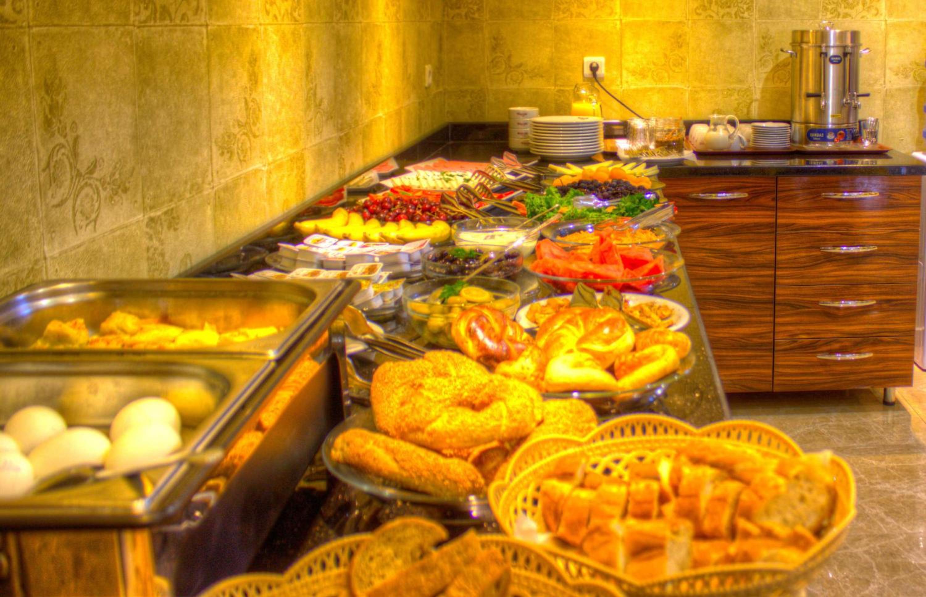 Real Life Otel - Image 29