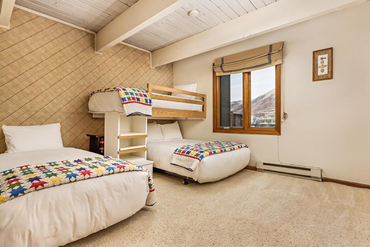 Chateau Dumont Unit 10, Centrally Located Condo, 1 Block from the Gondola view 3