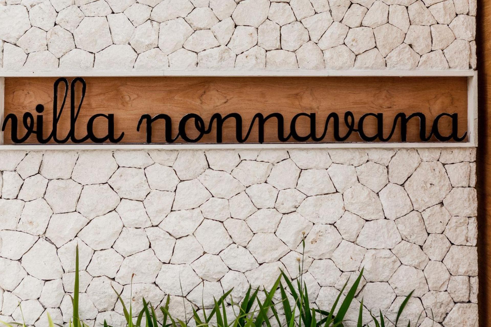 Villa Nonnavana - 12-minute walk to Batu Bolong Beach