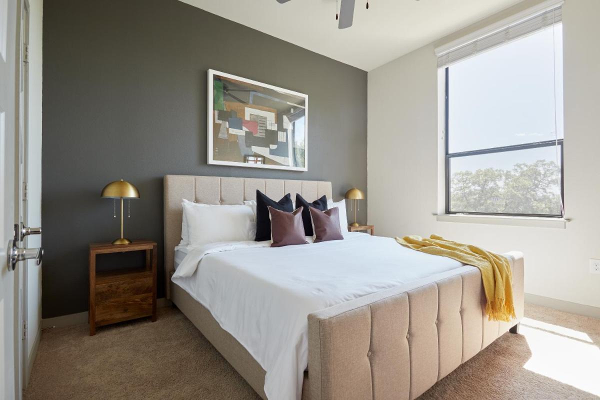 Sonder at La Villita - Image 4