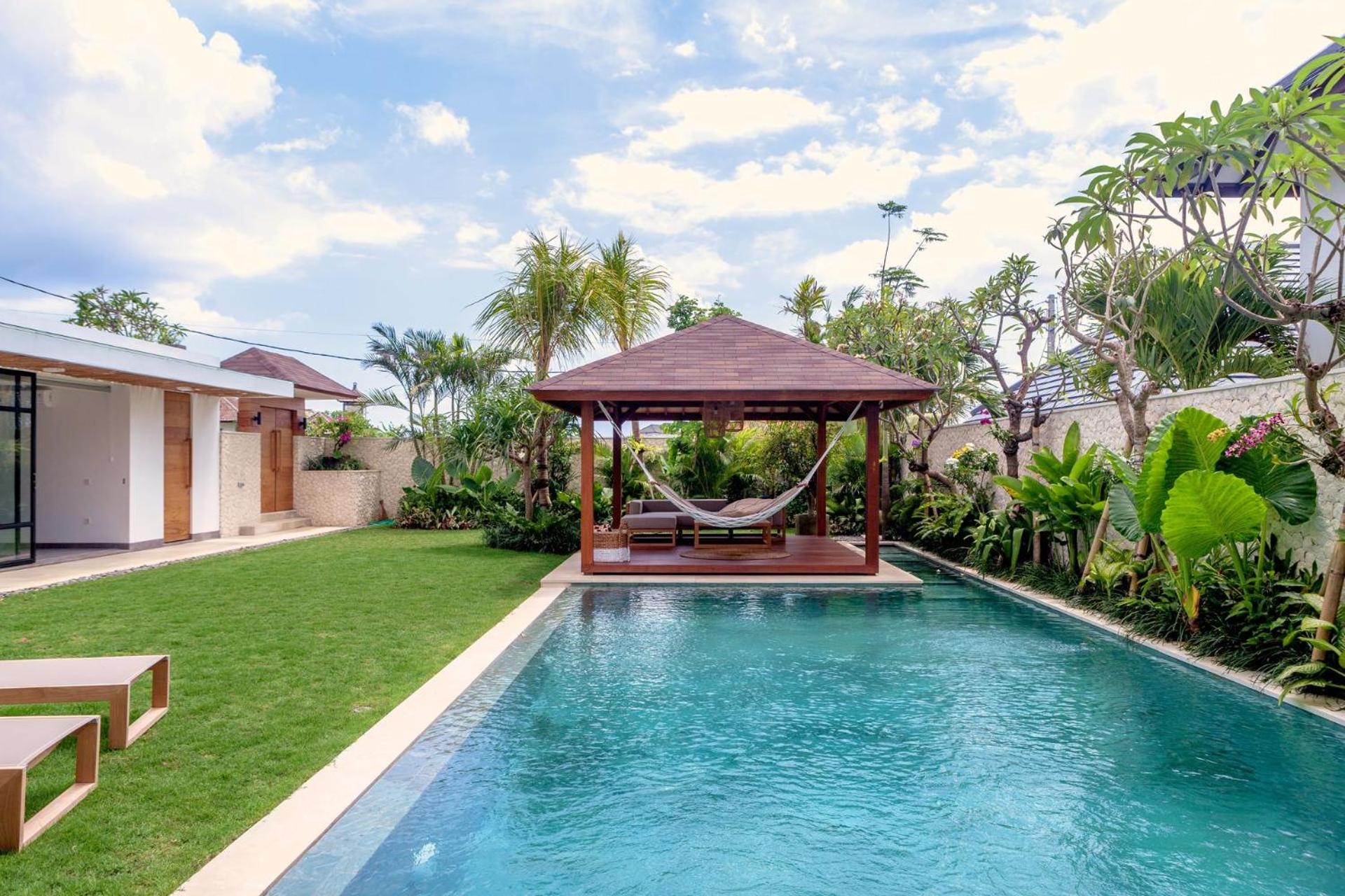 Villa Nonnavana - 12-minute walk to Batu Bolong Beach