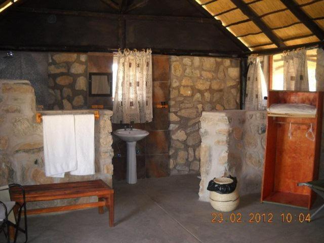 Kapika Waterfall Lodge