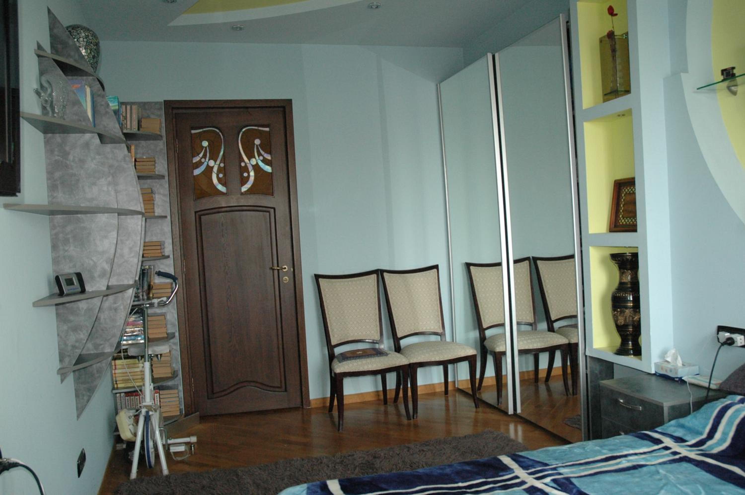 Luxury Apartment In The City Heart On North Avenue