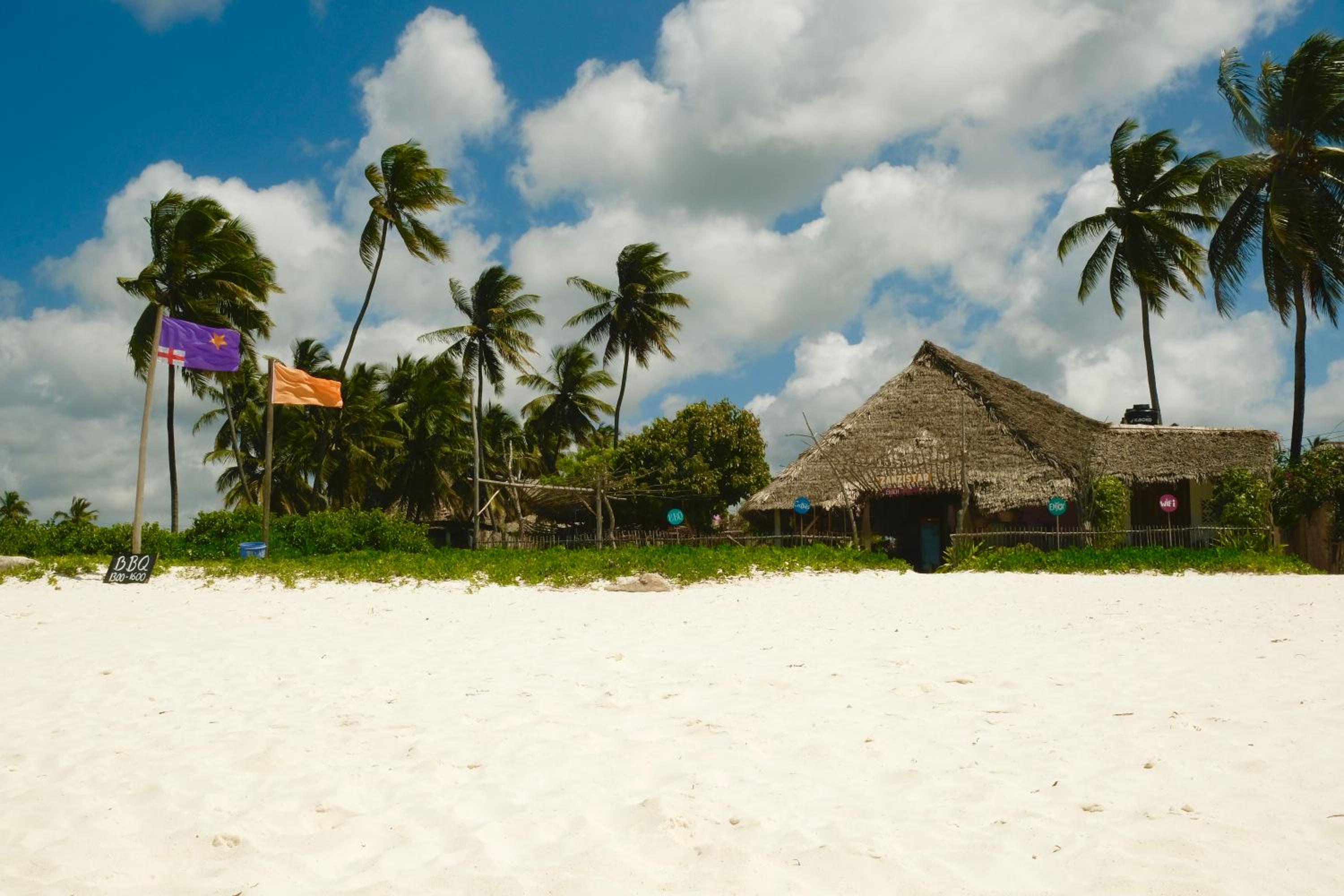 Zanzistar Lodge