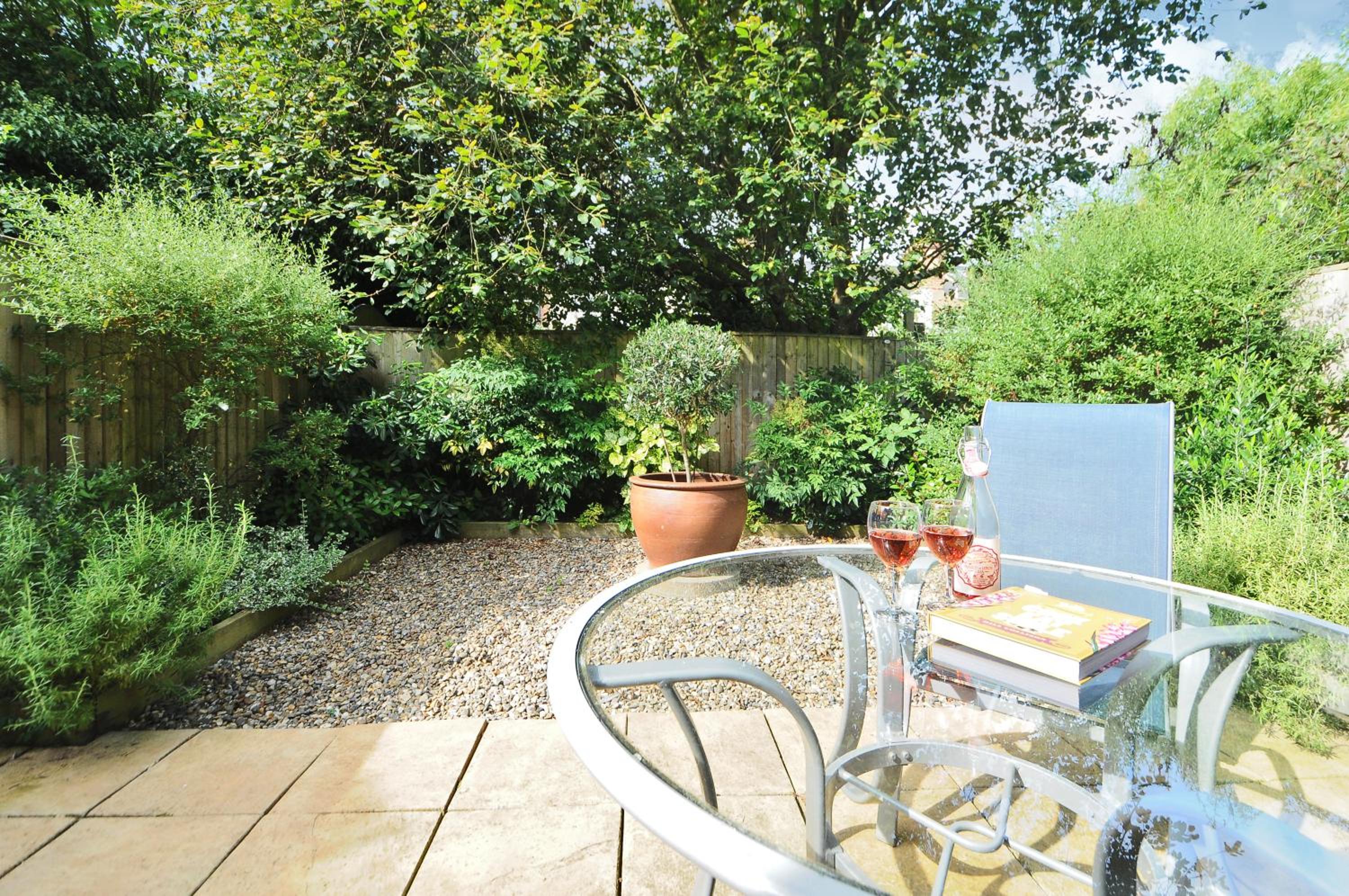 Three-bedroom house in St. Clement's (oxrpus) view 3